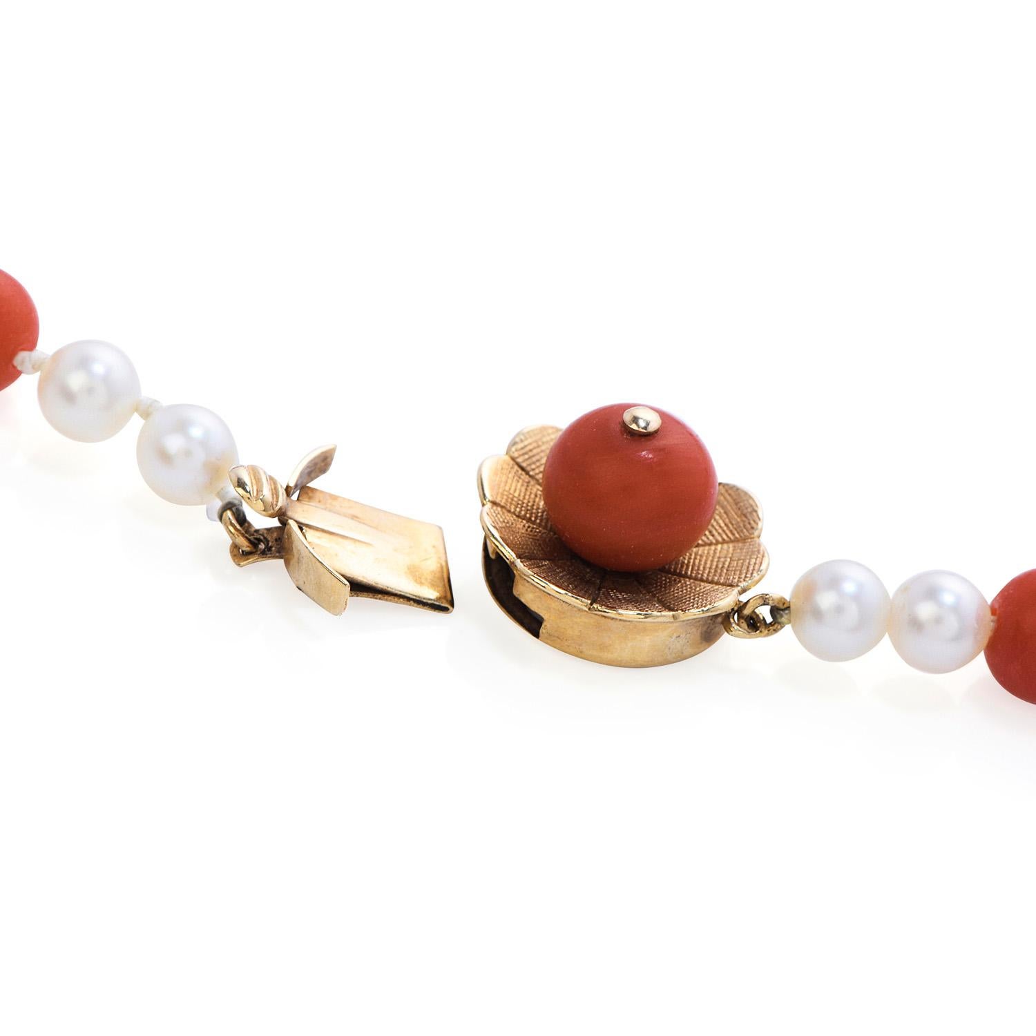 Vintage GIA natürlichen roten Korallen Perle 14k Gold abgestufte lange Perlen NeckLace im Zustand „Hervorragend“ in Miami, FL