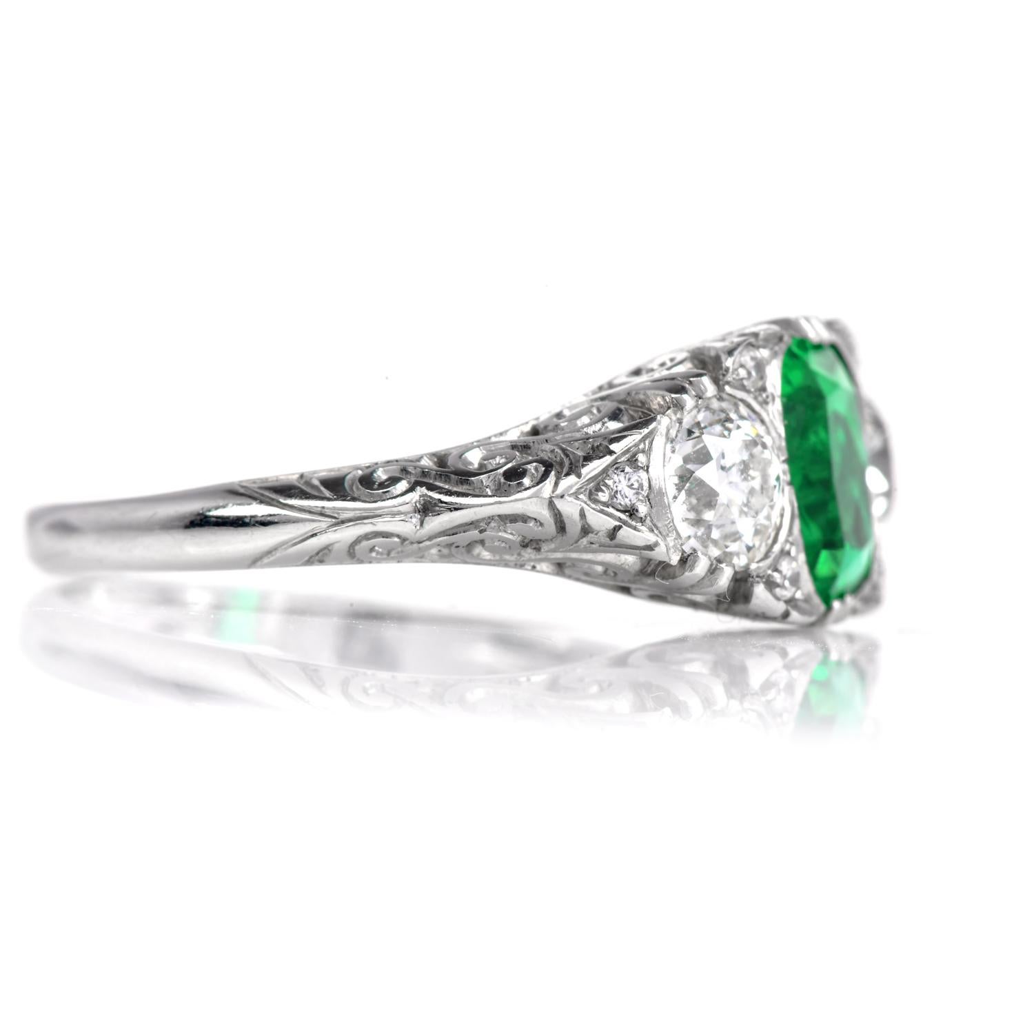 Vintage GIA NO Oil Colombian Emerald Diamond Platinum Ring In Excellent Condition For Sale In Miami, FL