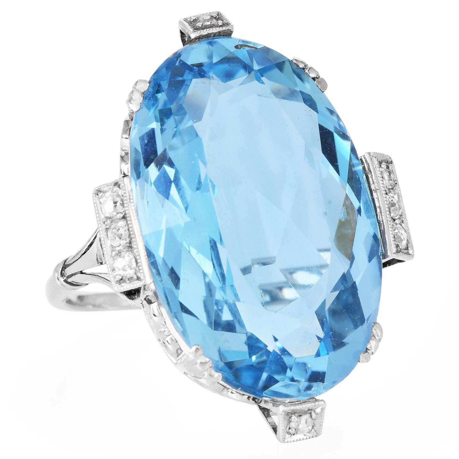Vintage GIA Ocean Blue 16.83cts Aquamarine Diamond Gold Cocktail Ring For Sale 2