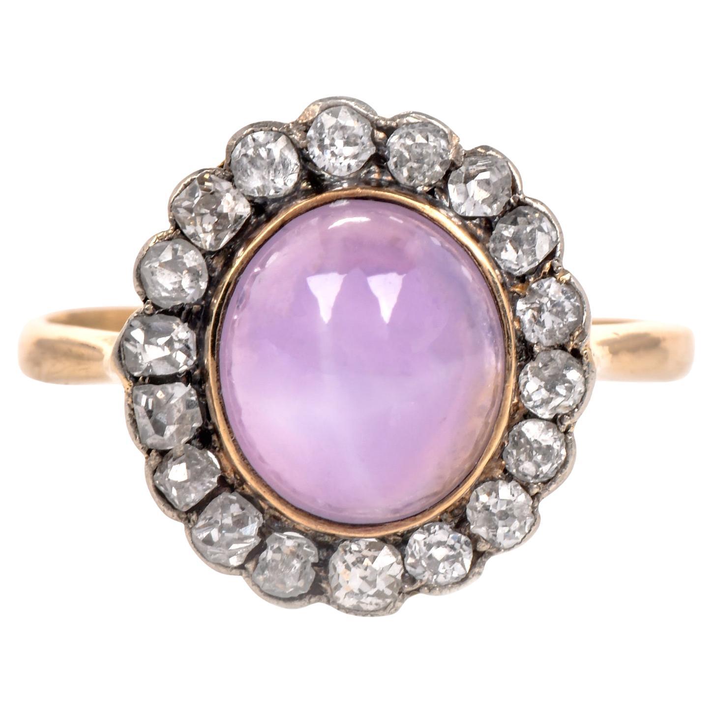 Vintage GIA Star Sapphire 6.00cts Diamond 18K Gold Halo Ring For Sale
