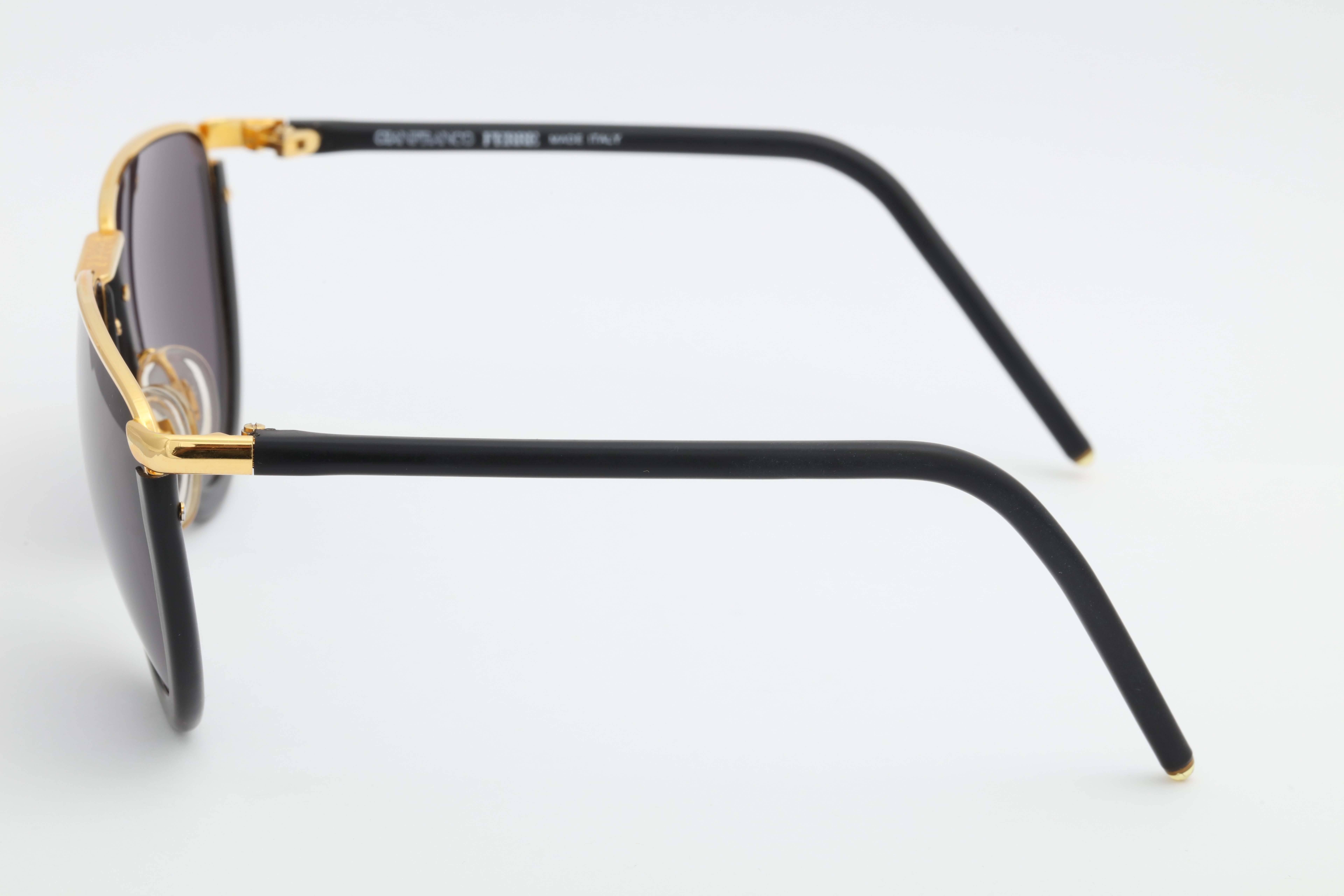 Black Vintage Gianfranco Ferre Gff 10/S Sunglasses For Sale