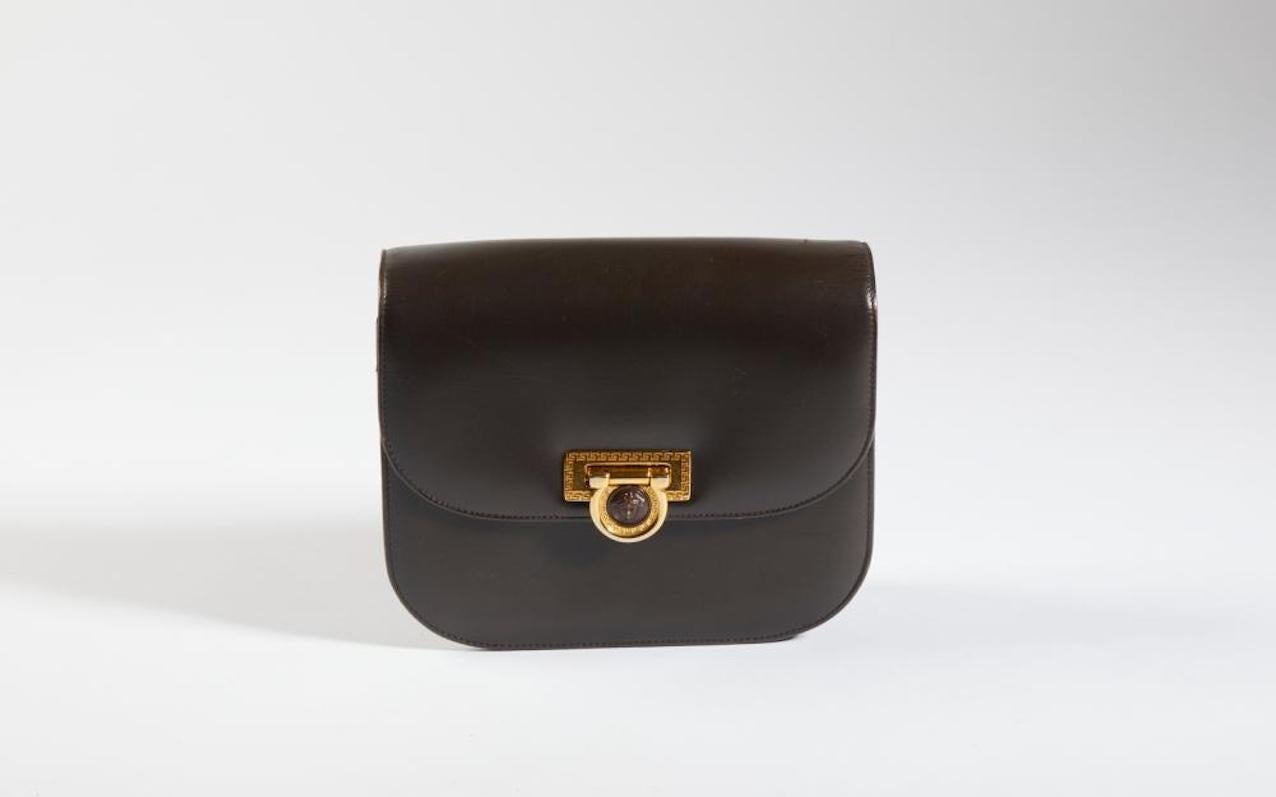 Gianna Versace Vintage Leder-Umhängetasche im Angebot 6