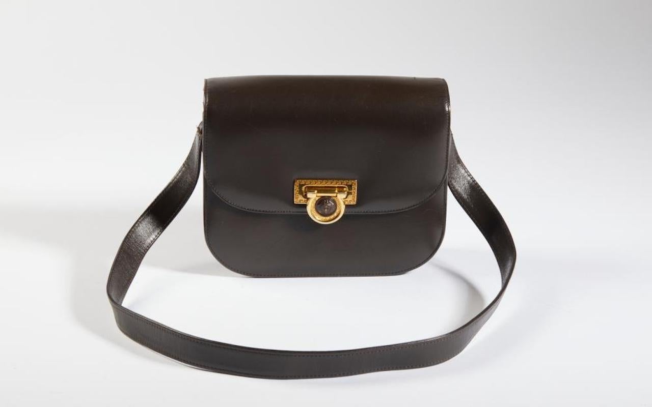 Gianna Versace Vintage Leder-Umhängetasche (Schwarz) im Angebot