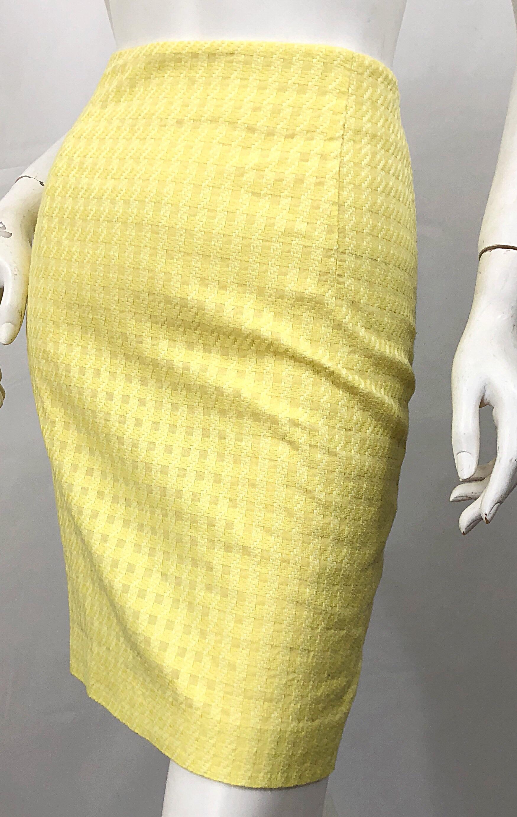 Vintage Gianni Versace 1990s Canary Yellow Sz 42 / 6 Cotton Mini Pencil Skirt For Sale 3