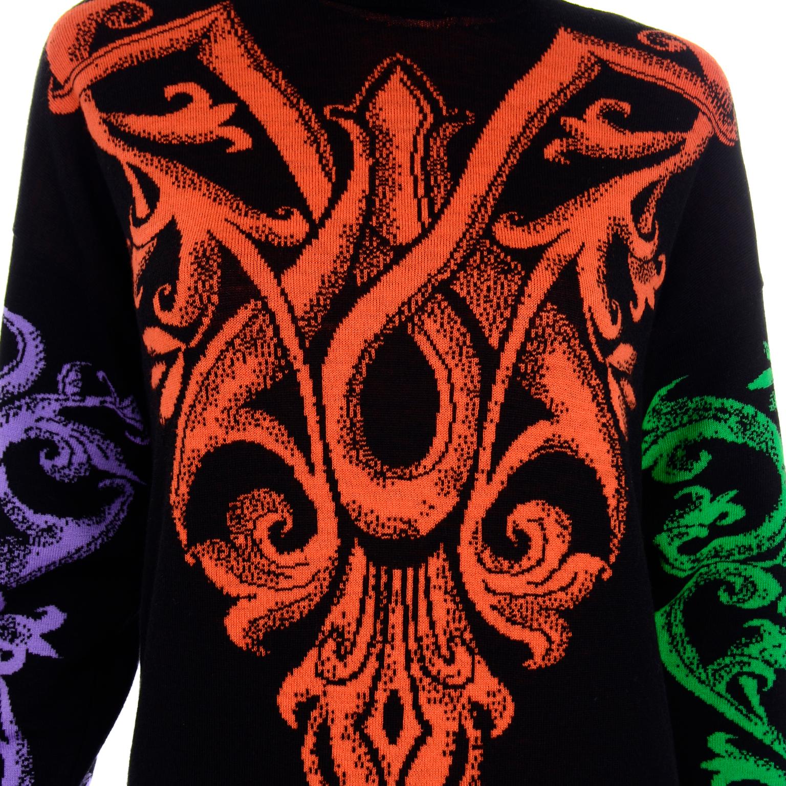 Women's Vintage Gianni Versace Abstract Baroque Print Wool Pullover Sweater For Sale