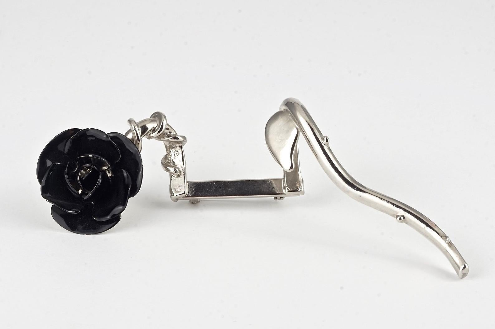 Women's or Men's Vintage GIANNI VERSACE Black Rose Modernist Silver Brooch