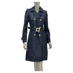 Trench vintage nero di Gianni Versace, taglia 40, con bottoni dorati