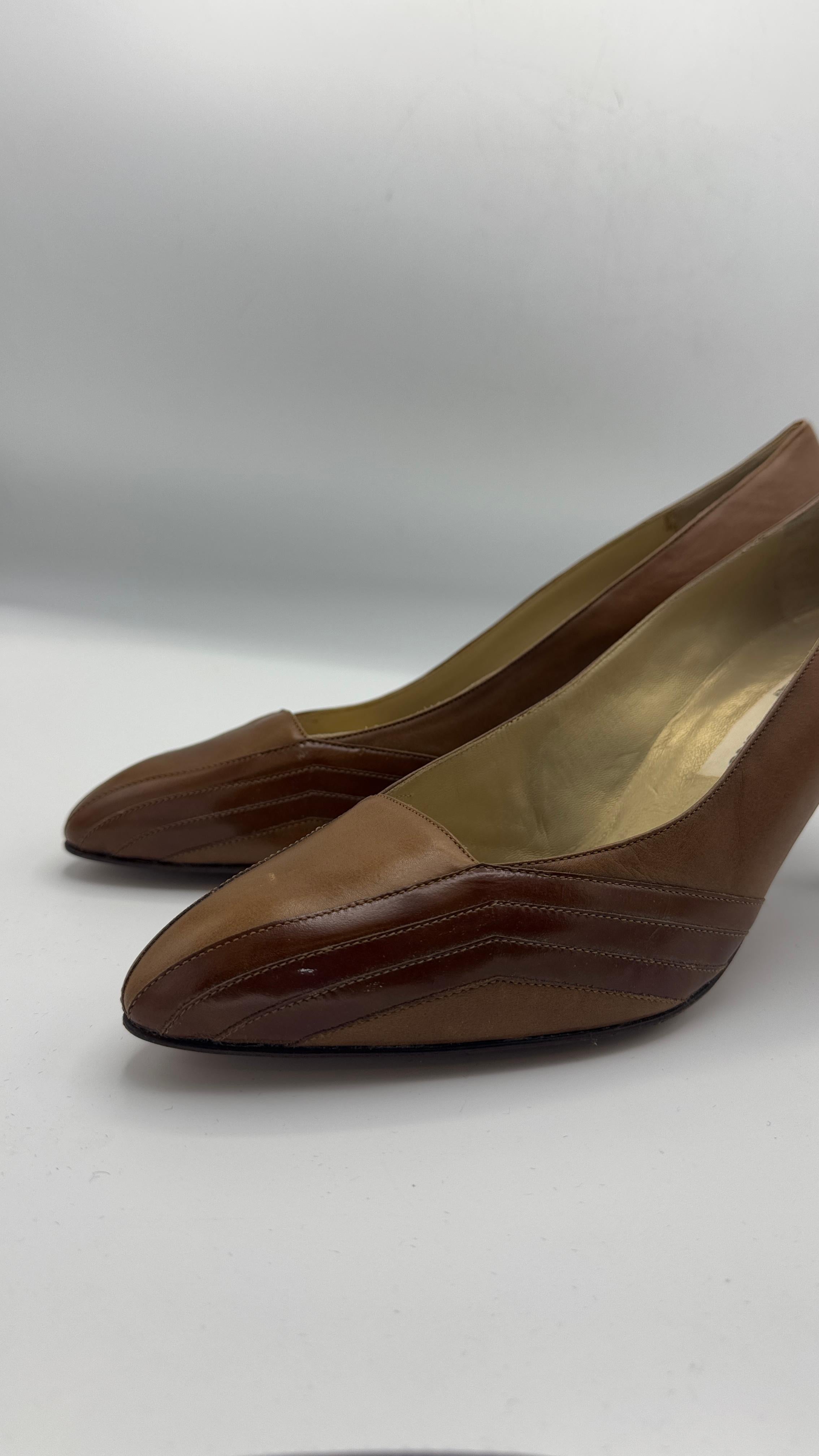 Vintage Gianni Versace Brown Leather Pumps - ¡Sin aranceles, lo pagamos nosotros! en venta 3