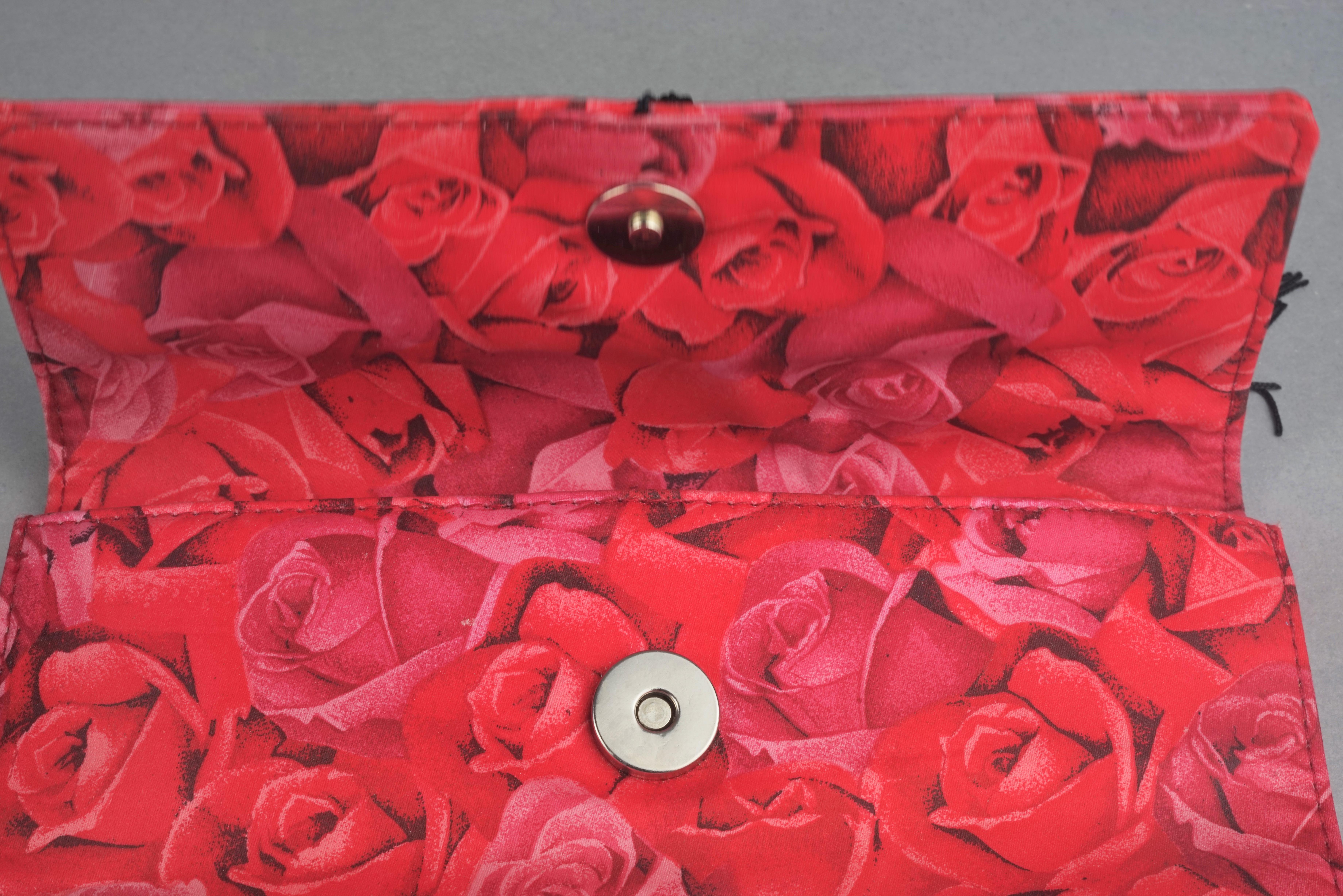 Vintage GIANNI VERSACE COUTURE Rose Print Silk Tassel Clutch Bag For Sale 2