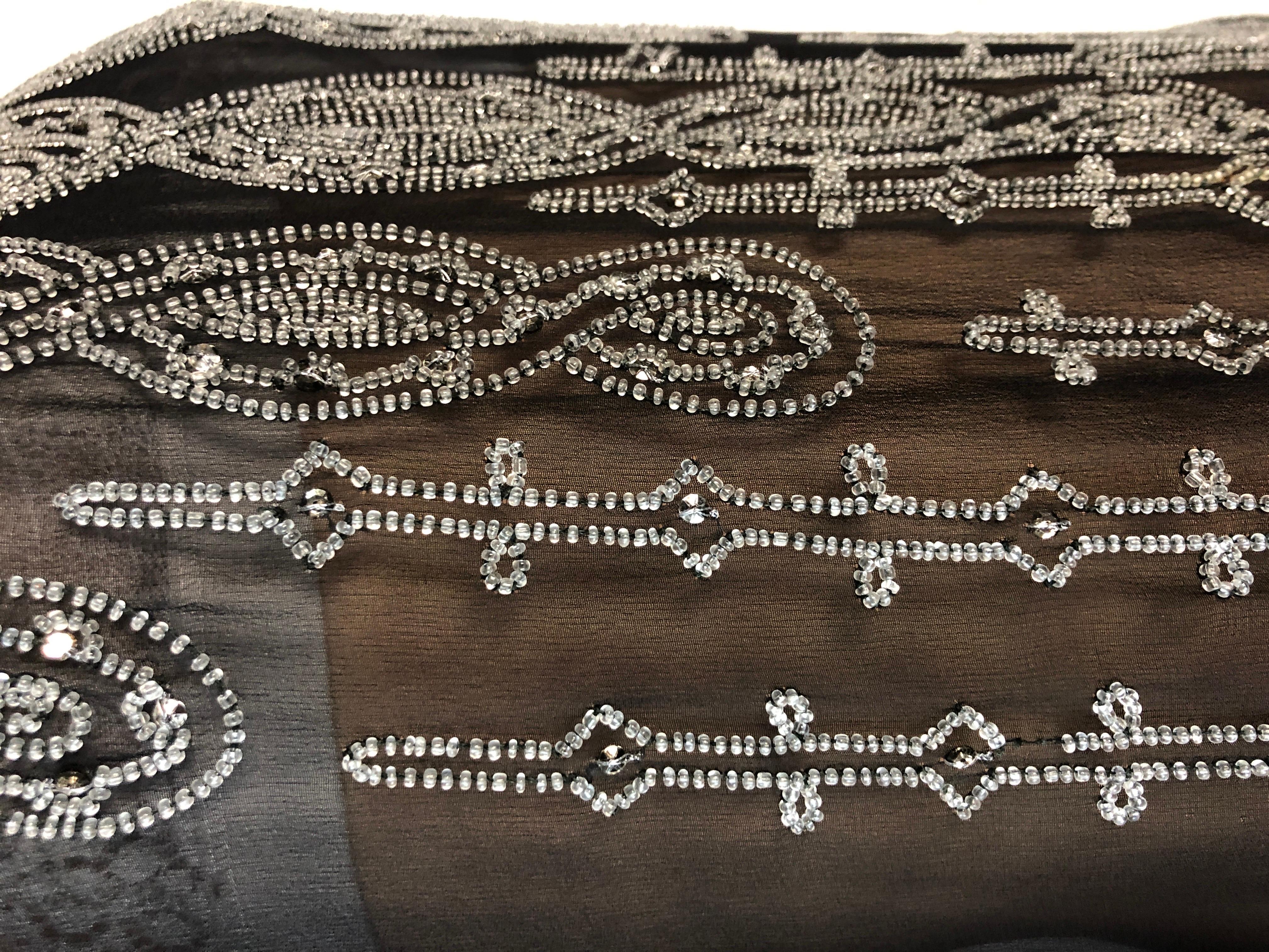 Robe vintage Gianni Versace for Genny en soie et perles d'argent, style années 20, c.1980s Pour femmes en vente