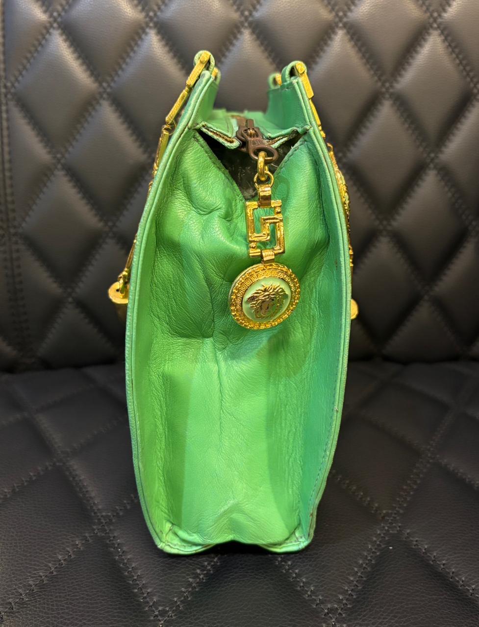 Vintage Gianni Versace Green Leather Medusa Handle Round Tote For Sale 2