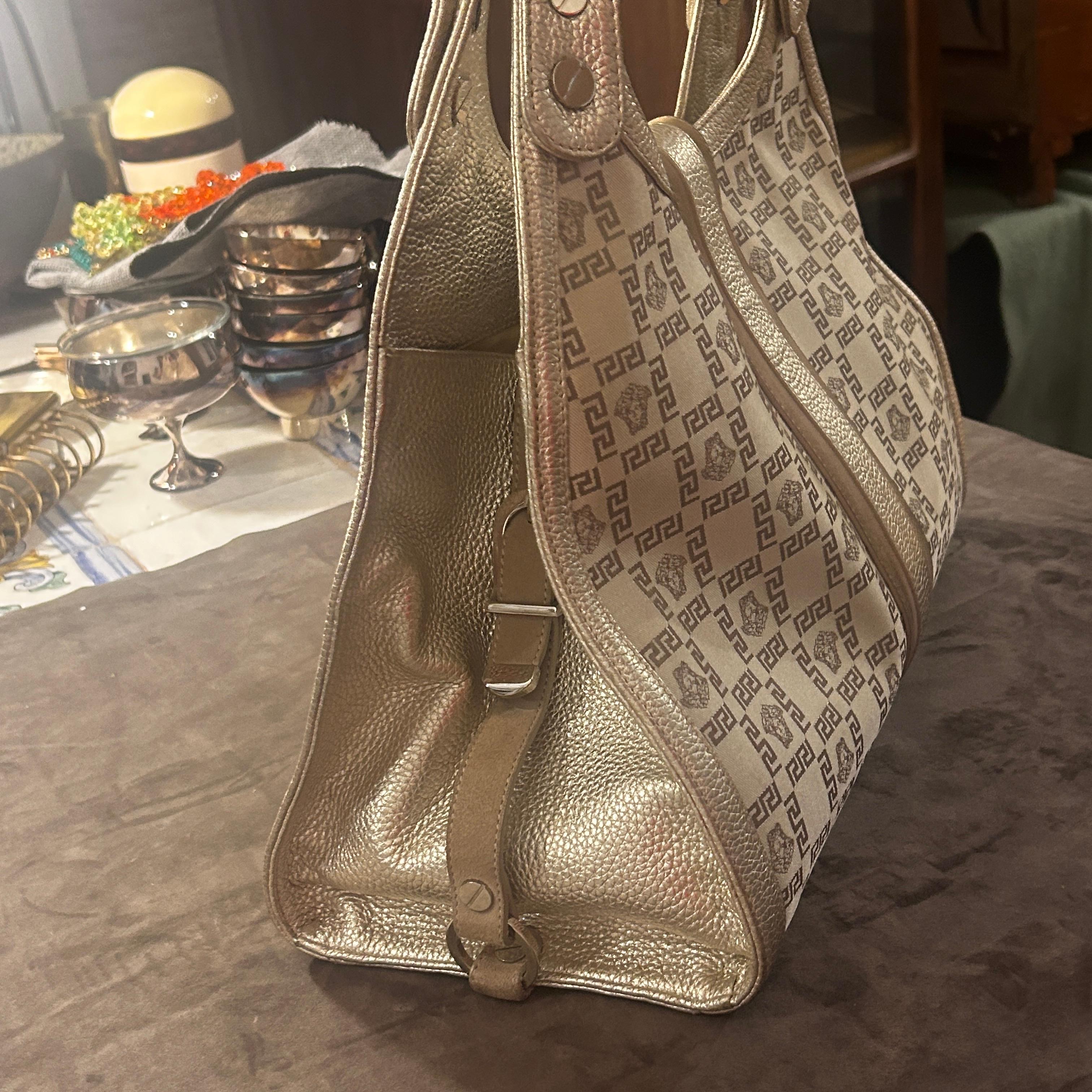 Women's Vintage Gianni Versace Metallic Medusa Monogram White Shoulder Bag For Sale