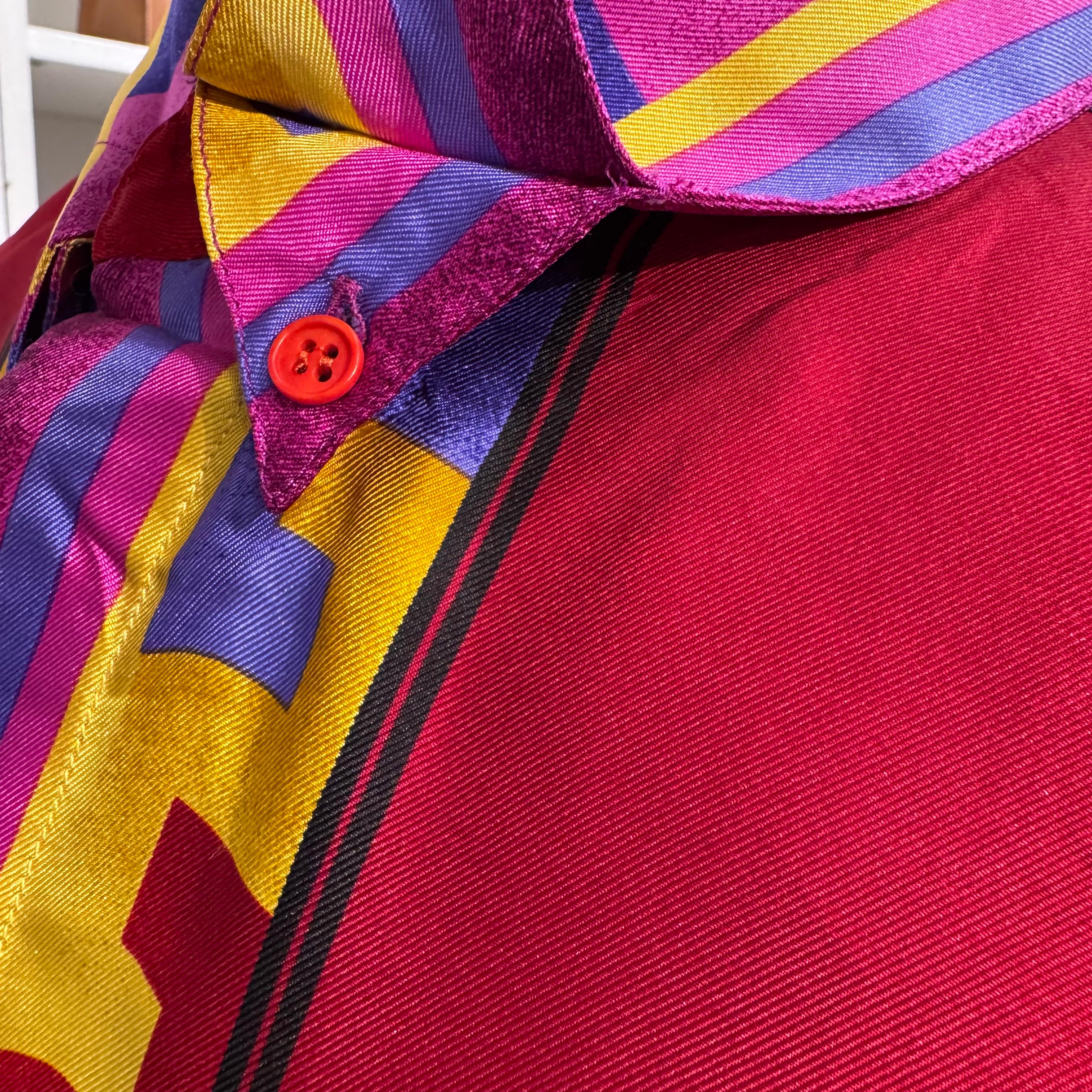 Vintage Gianni Versace Multicolor Silk Tribal Stripe Shirt In Good Condition For Sale In Jakarta, Daerah Khusus Ibukota Jakarta
