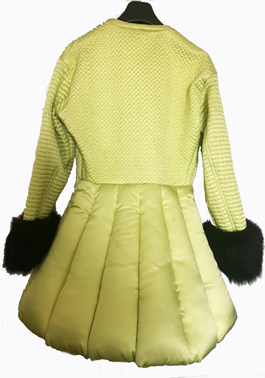 Women's VINTAGE GIANNI VERSACE QUILTED LIME PUFFER COAT with FUR Sz M