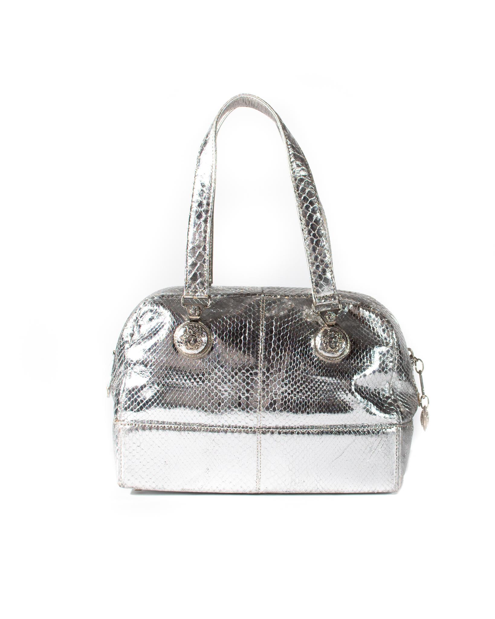 F/W 1994 Vintage Gianni Versace Silver Metallic Python Medusa Shoulder Bag  In Good Condition For Sale In West Hollywood, CA