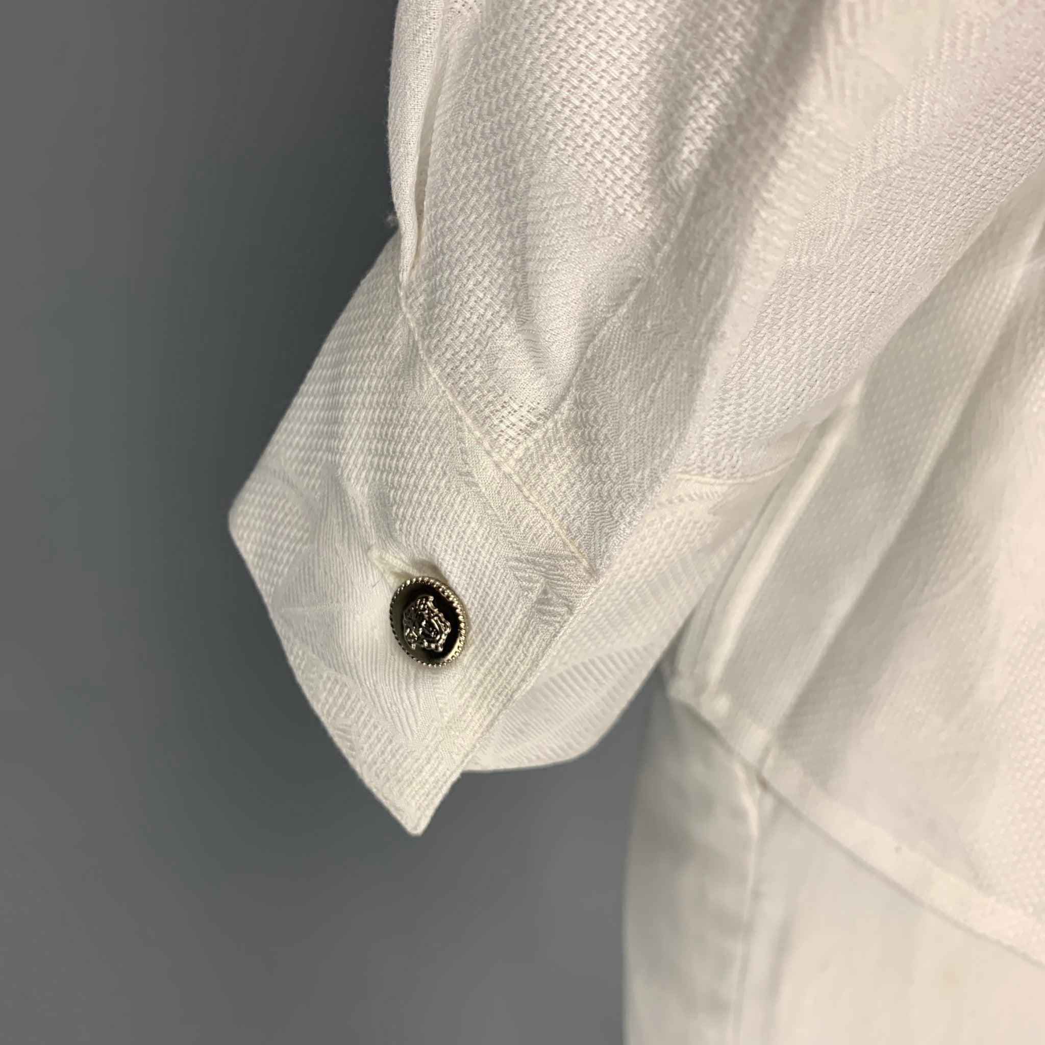 Men's Vintage GIANNI VERSACE Size XS White Cotton Patch Pockets Long Sleeve Shirt For Sale