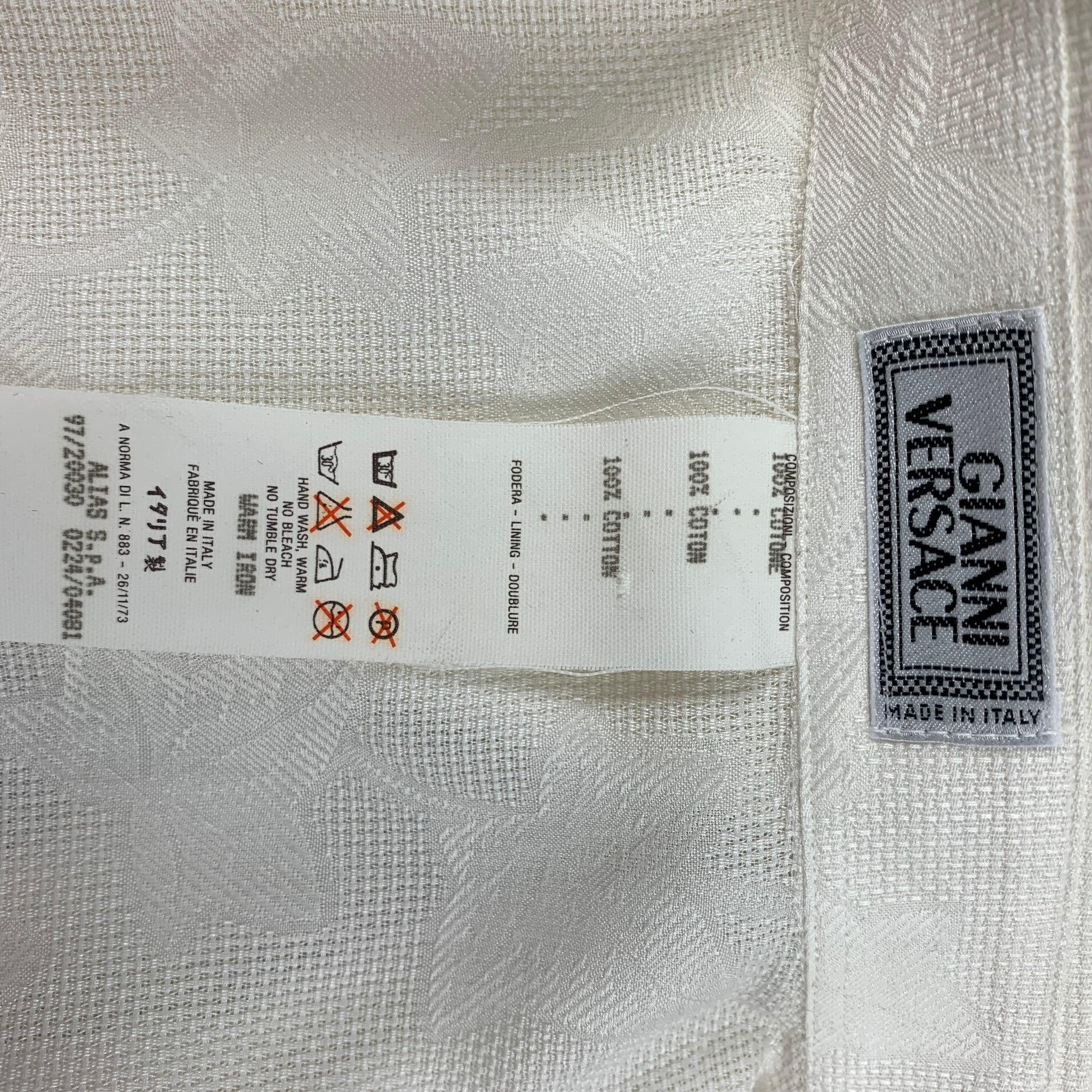 Vintage GIANNI VERSACE Size XS White Cotton Patch Pockets Long Sleeve Shirt For Sale 2