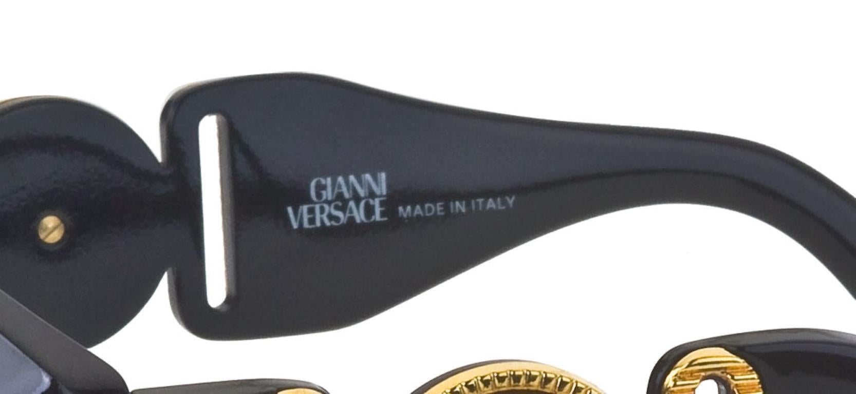 Women's or Men's Vintage Gianni Versace Sunglasses Mod 414/A  Col 852 Black Gold For Sale