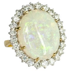Bague vintage en or 18 carats avec opale géante et diamants