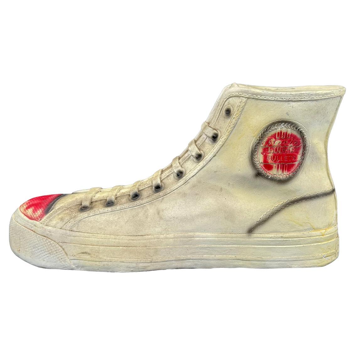 Baskets géantes Bata Super Bullets Store Display High Top Baskets vintage en vente