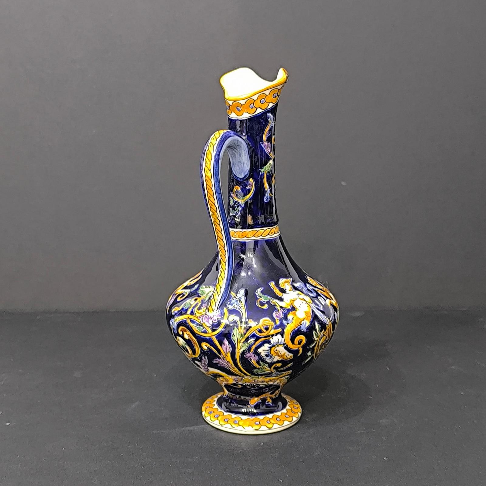 French Vintage Gien Faience Ewer and a Trinket Dish in Renaissance Decor, France 1970s For Sale