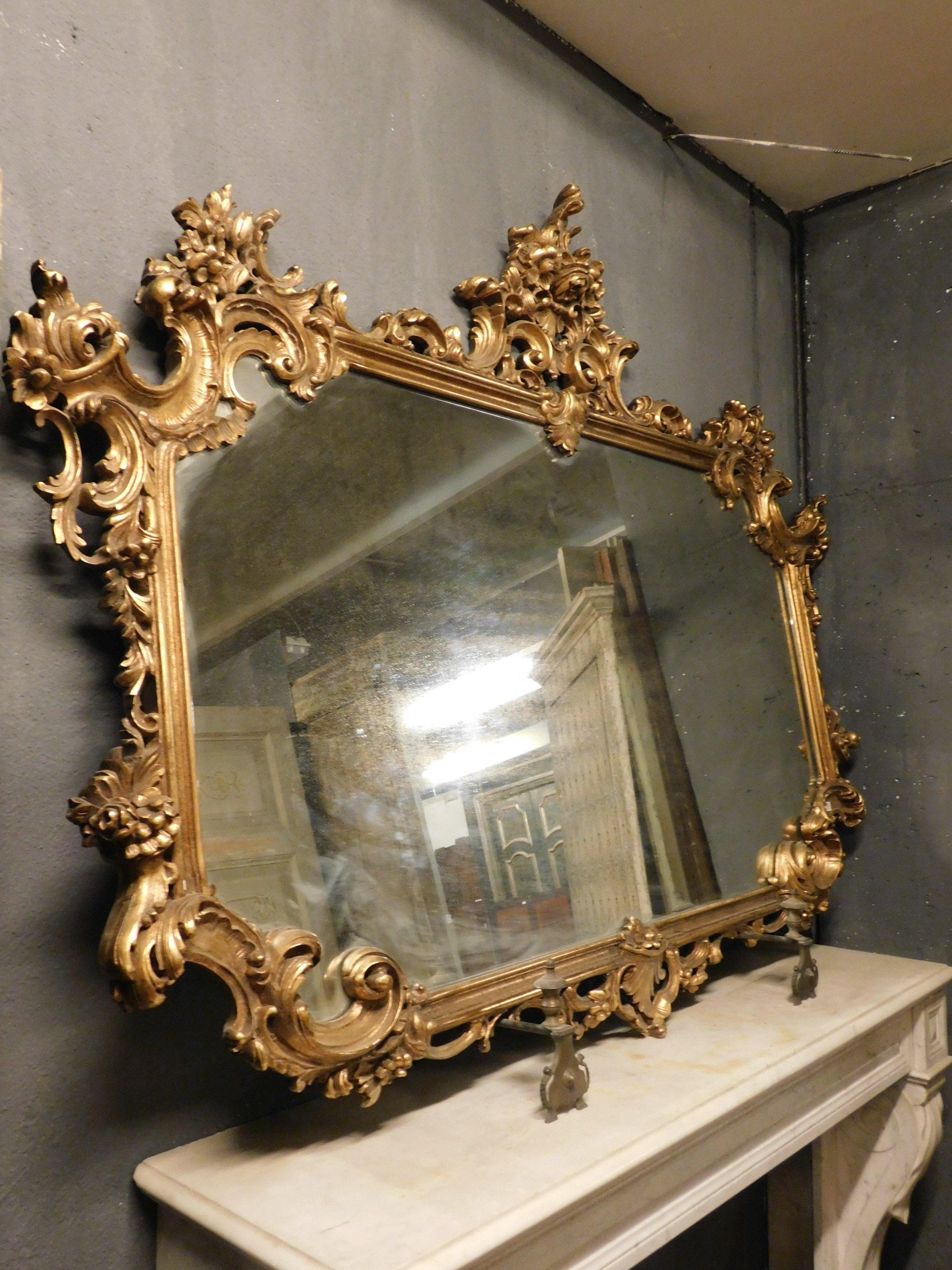 Vintage Gilded and Richly Carved Mirror, Rectangular, 20th Century Italy 2