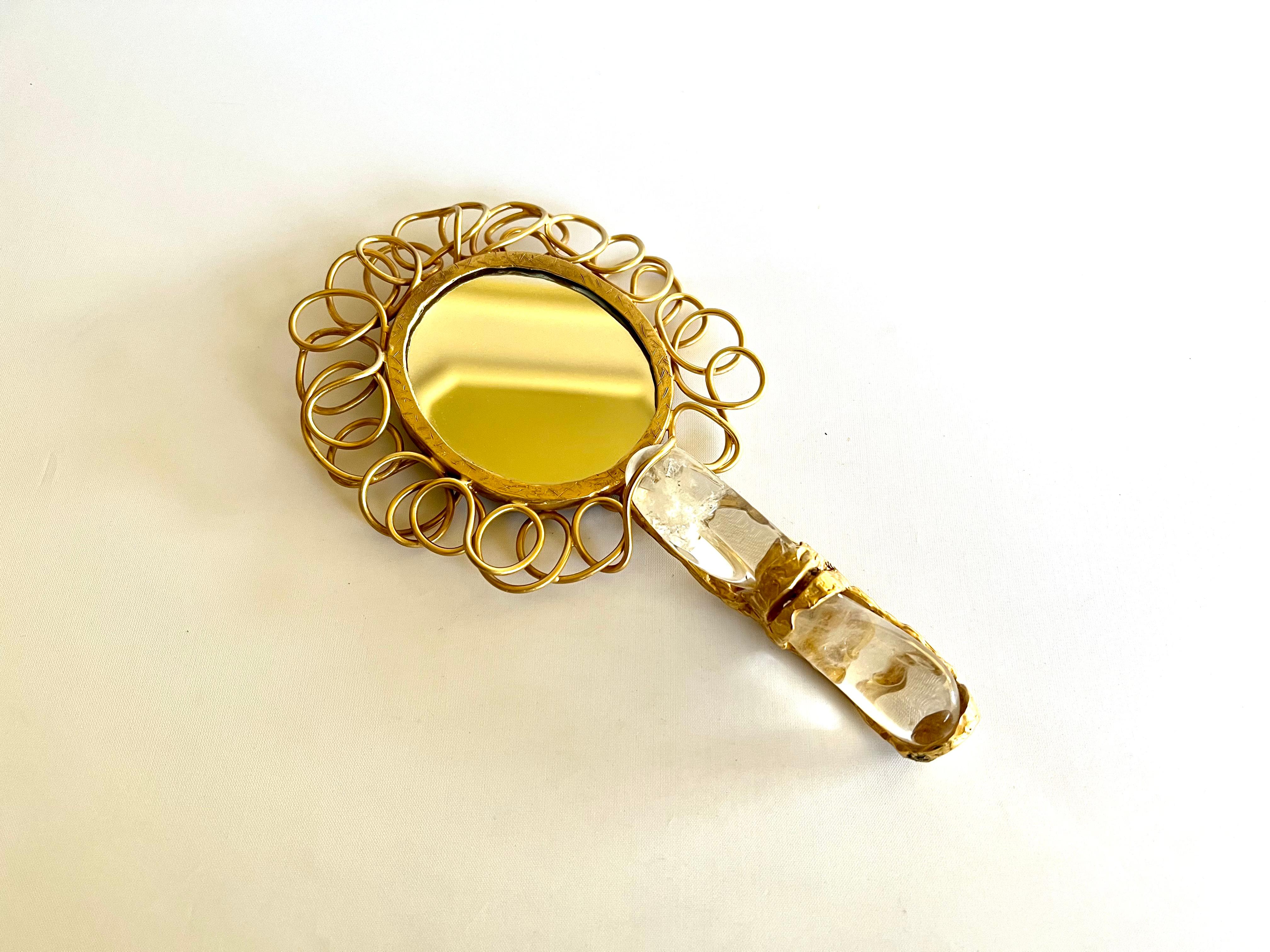 Marron Miroir à main vintage en bronze doré et cristal de roche en vente