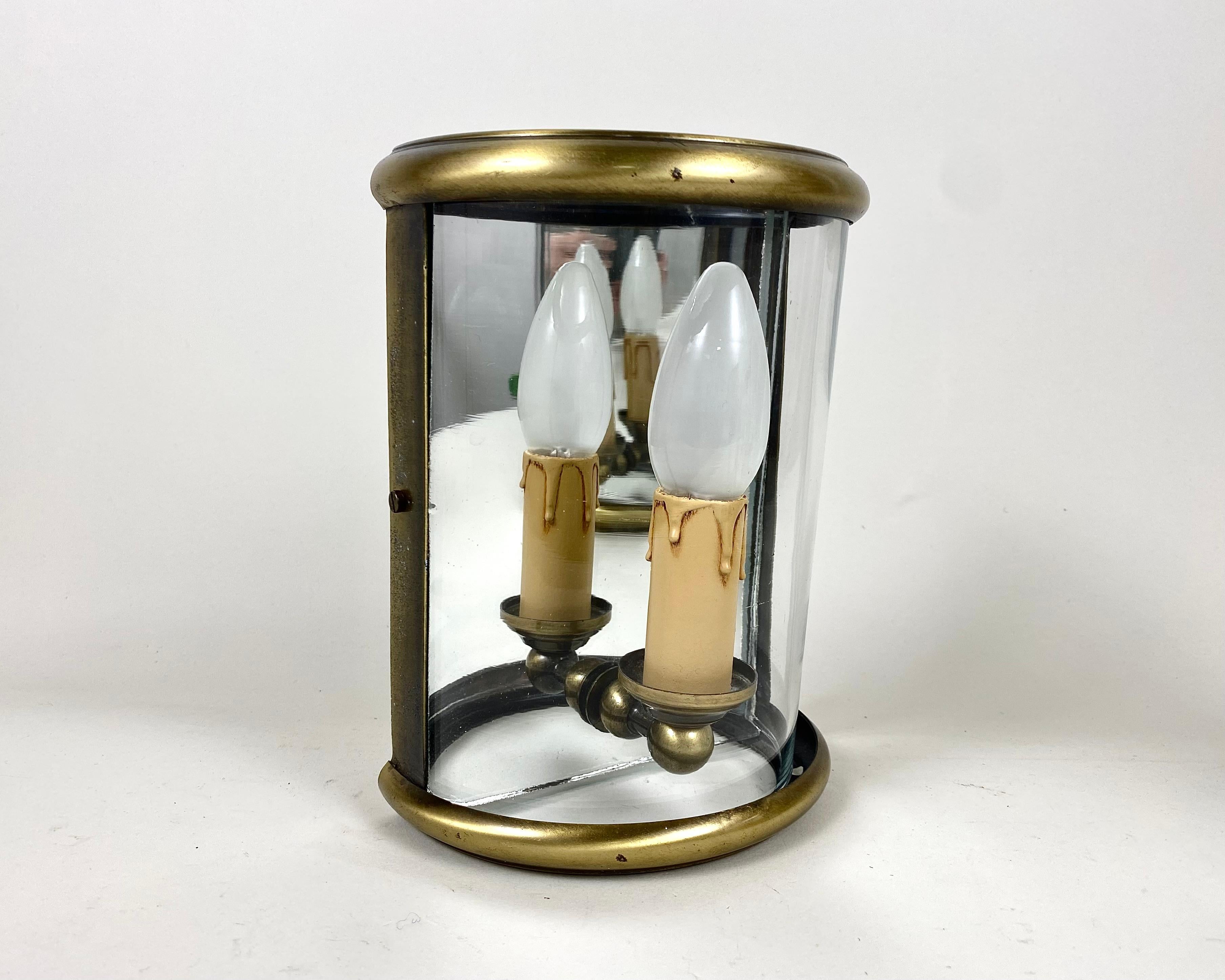 Vergoldete konvexe Vintage-Wandleuchter mit halber Laterne, Delmas Luminaires, Belgien, 80er Jahre (Belgisch) im Angebot