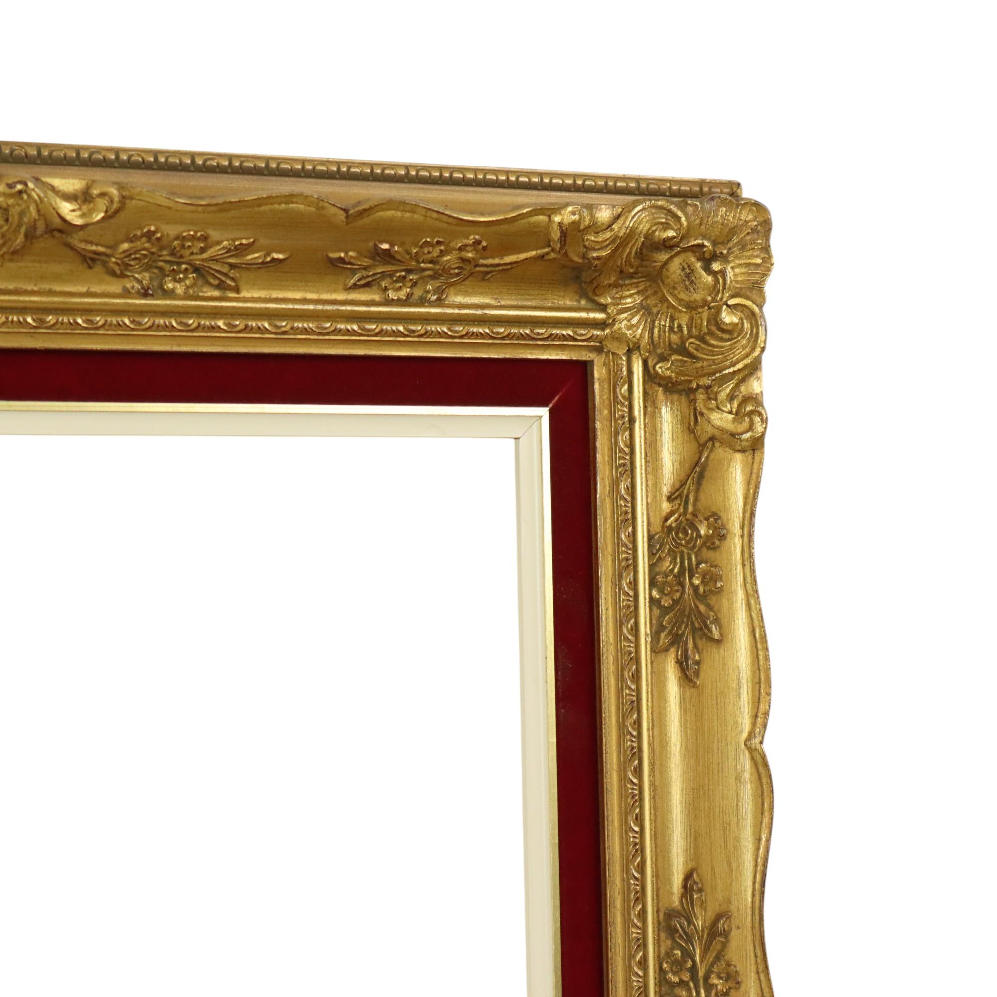 Vintage Gilded Frame Baroque Style Red Velvet Classic 66x56cm For Sale 4