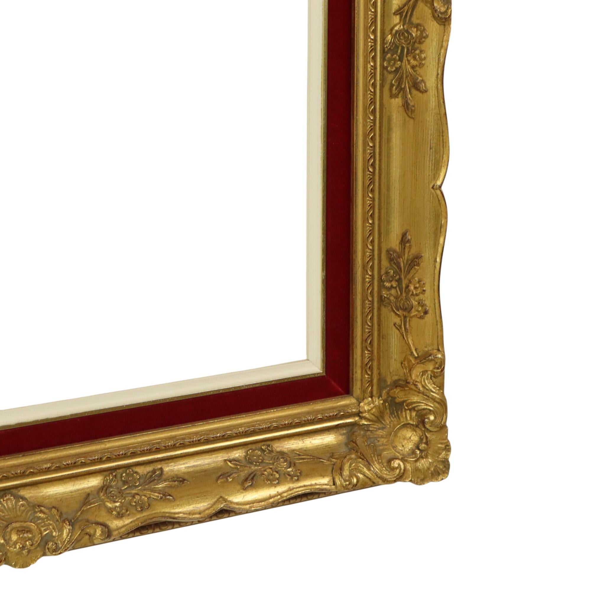 Vintage Gilded Frame Baroque Style Red Velvet Classic 66x56cm For Sale 5