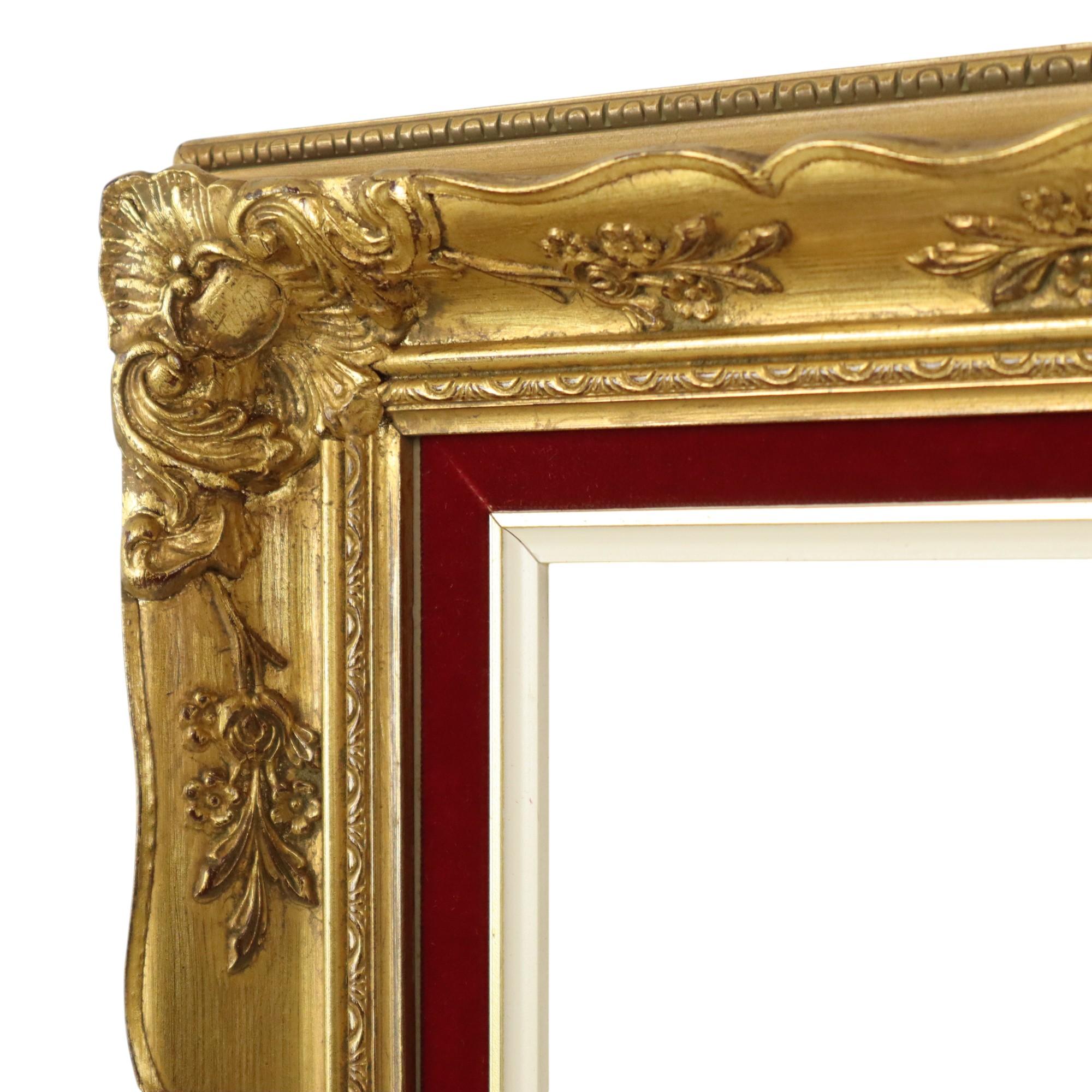 Vintage Gilded Frame Baroque Style Red Velvet Classic 66x56cm For Sale 2