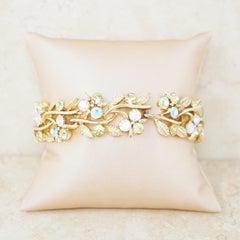 Bracelet vintage en feuilles dorées avec cristaux Aurora Borealis par Lisner:: 1960s