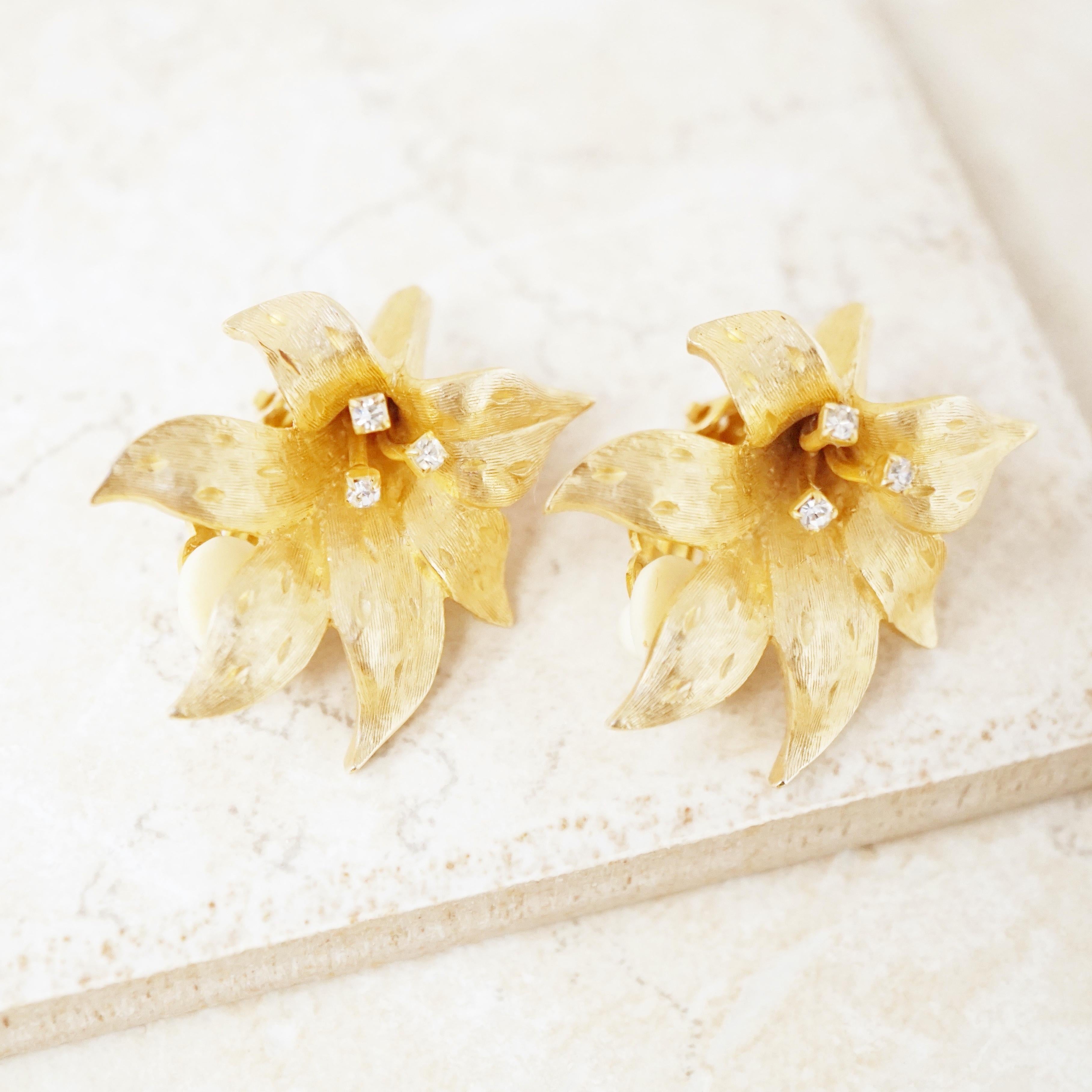 Vintage Gilded Lily Flower Figural Earrings With Crystals by Erwin Pearl, 1990s In Excellent Condition In McKinney, TX
