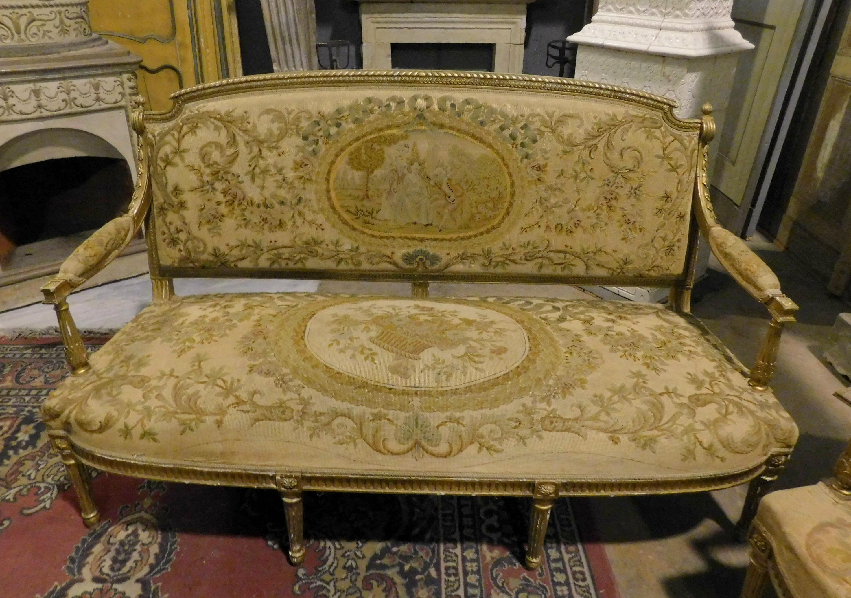 Vintage Gilded Living Room, One Sofa and Four Armchairs, 20th Century Italy For Sale 2