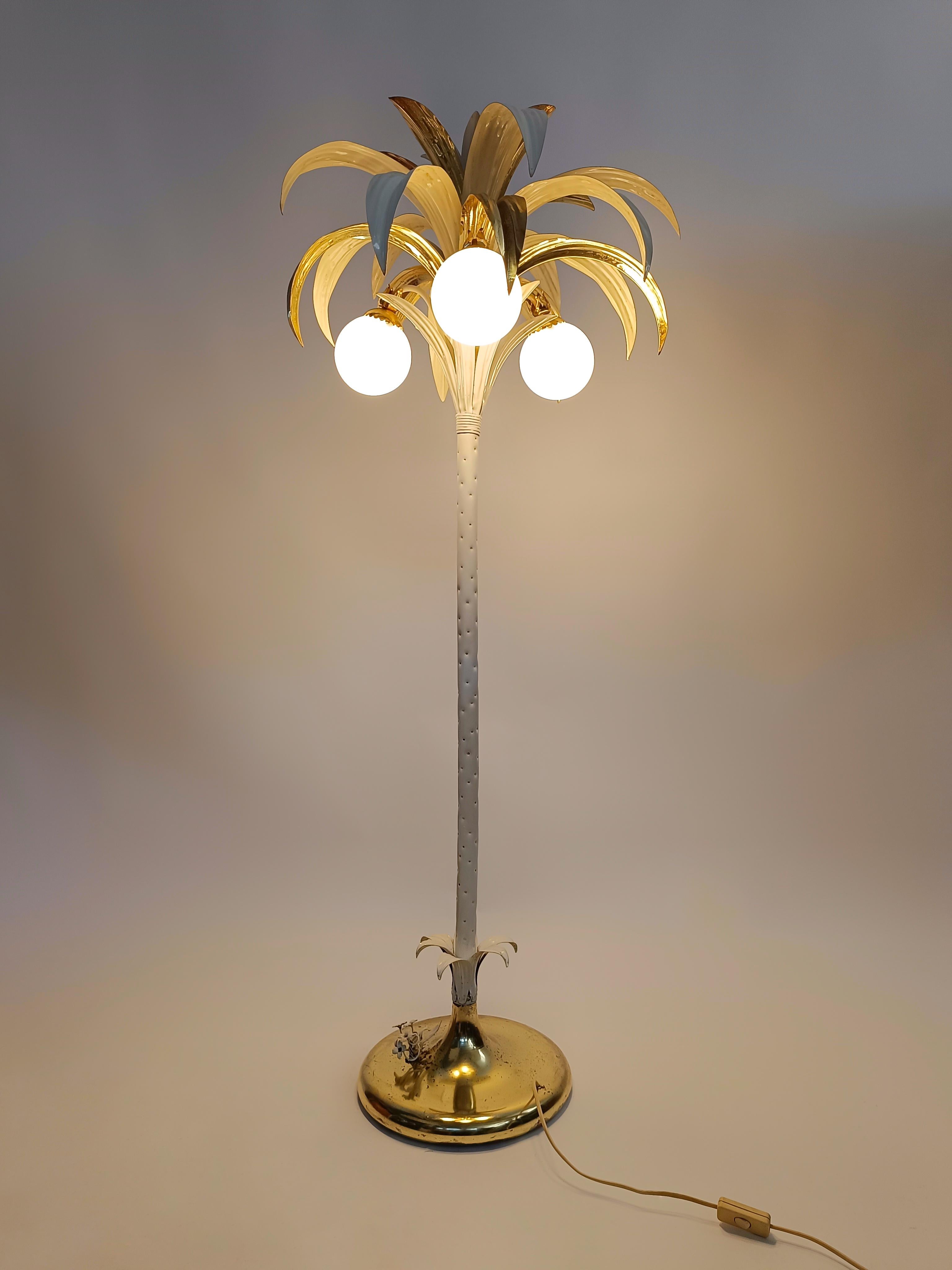 Vintage Gilded Palm Tree Floor Lamp in the Style of Hans Kögl, Italy, 1970s For Sale 7