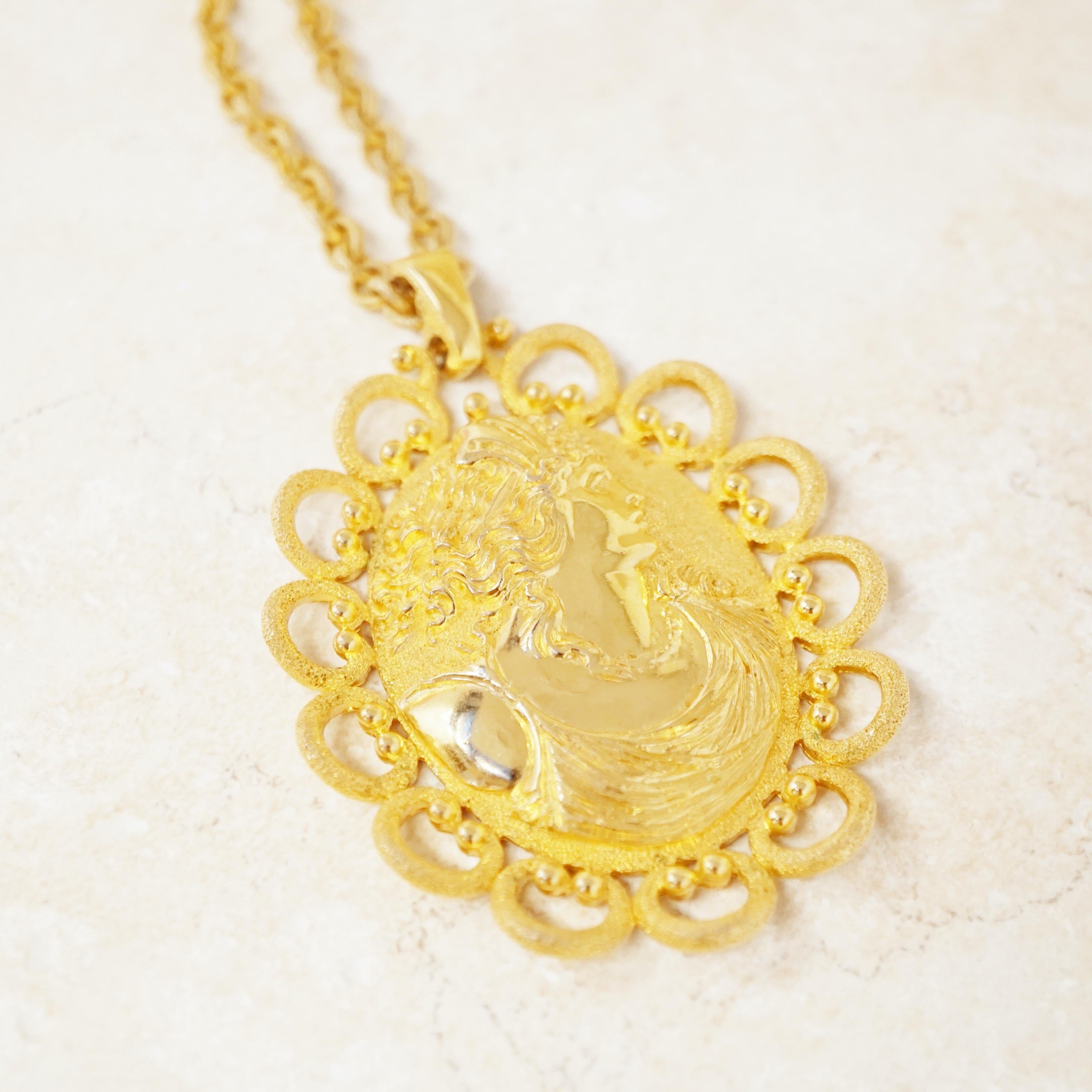 Women's Vintage Gilded Roman Goddess Cameo Pendant Necklace by Trifari, 1960s For Sale