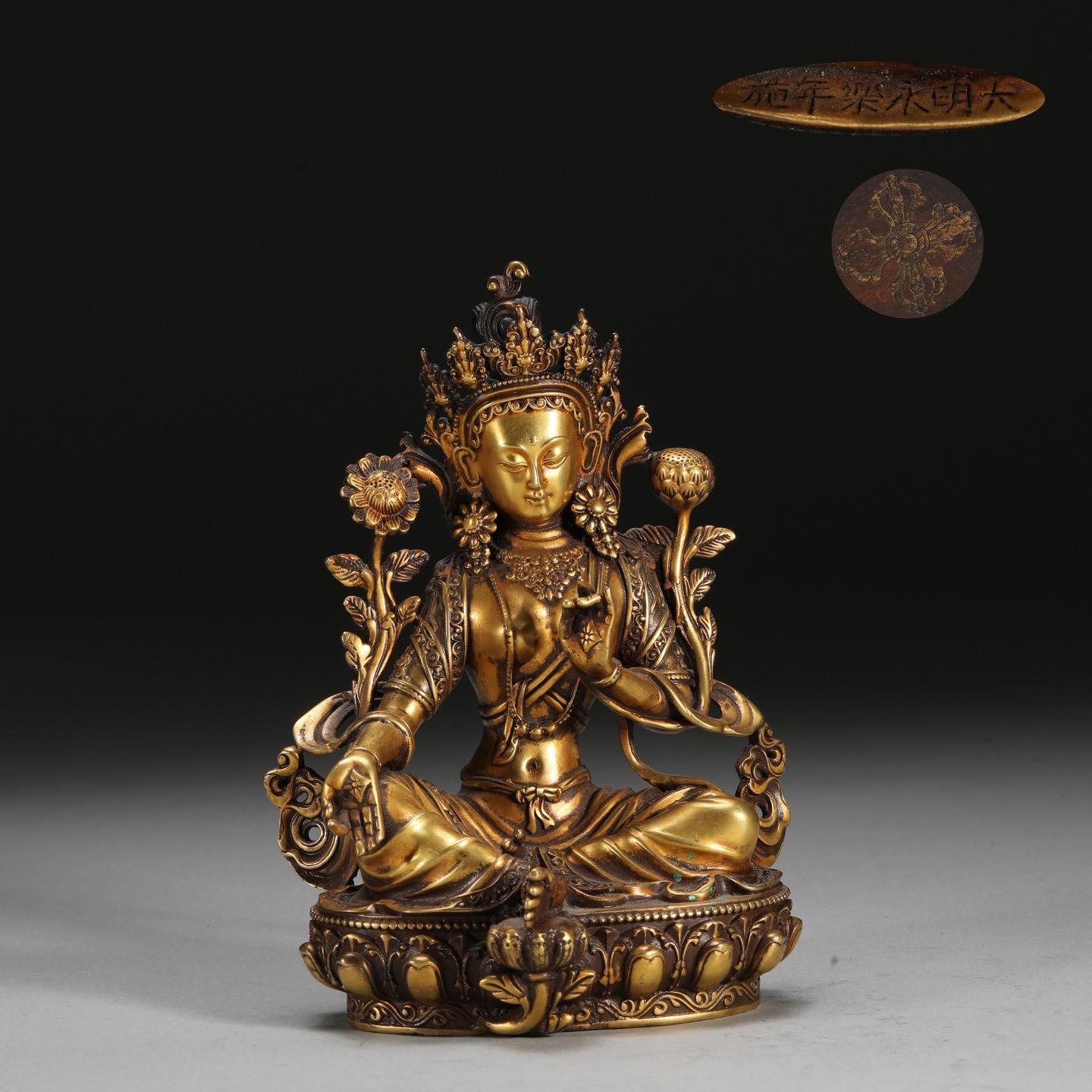 Vintage Gilt Bronze Green Tara Tibetan Buddhism Goddess Seated Statue – A Symbol of Compassion and Swift Protection

This Vintage Gilt Bronze Green Tara Statue beautifully depicts the revered Goddess of Compassion and Protection in Tibetan Buddhism.