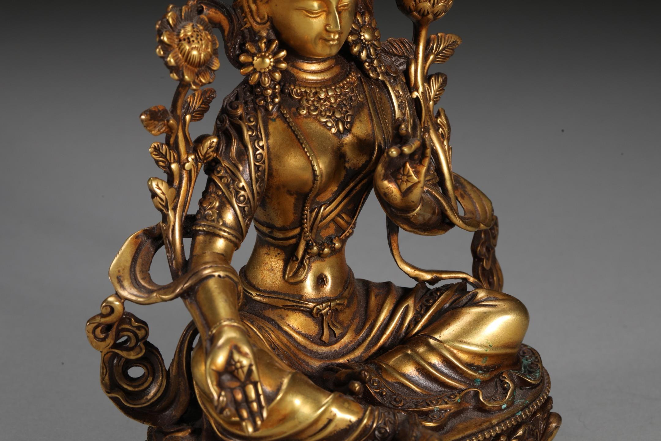 Vintage Gilt Bronze Green Tara Tibetan Buddhism Goddess Seated Statue For Sale 2