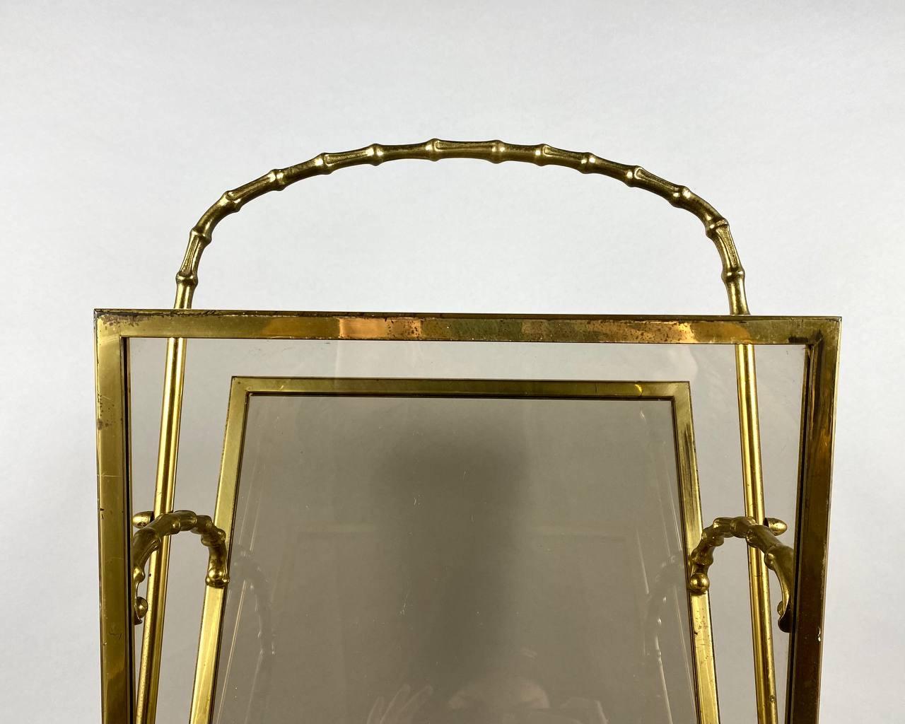 Vintage Gilt Bronze Magazine Rack, Faux Bamboo Base with Handle by Maison Bagues In Good Condition For Sale In Bastogne, BE