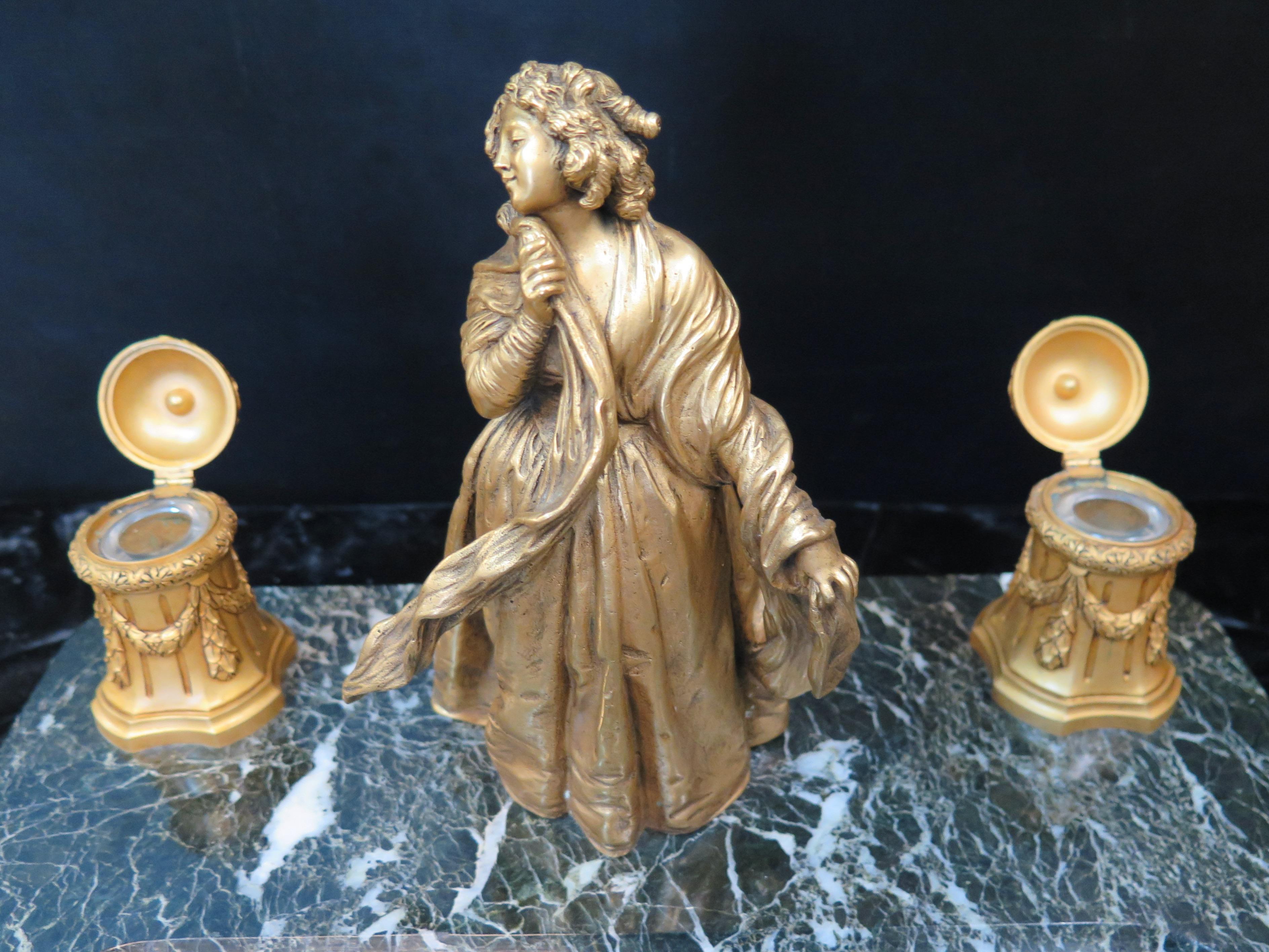 Marbre Encrier vintage en bronze doré et marbre en vente