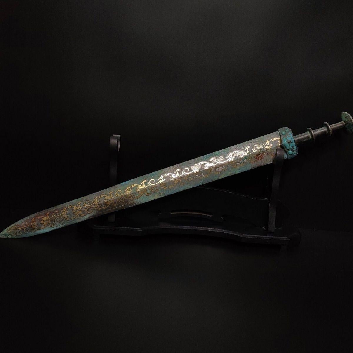 Grande épée vintage en bronze doré et argenté de Chine Epée originale en vente 4
