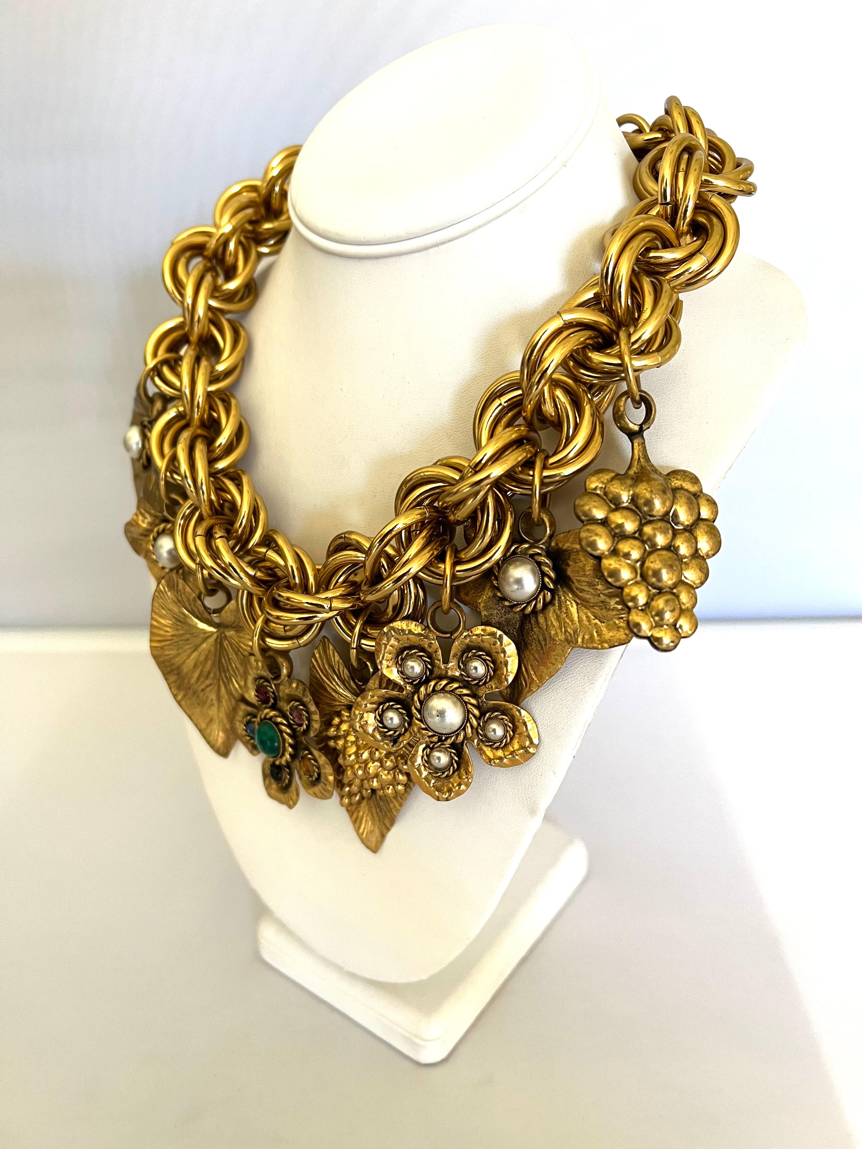 gilt necklace