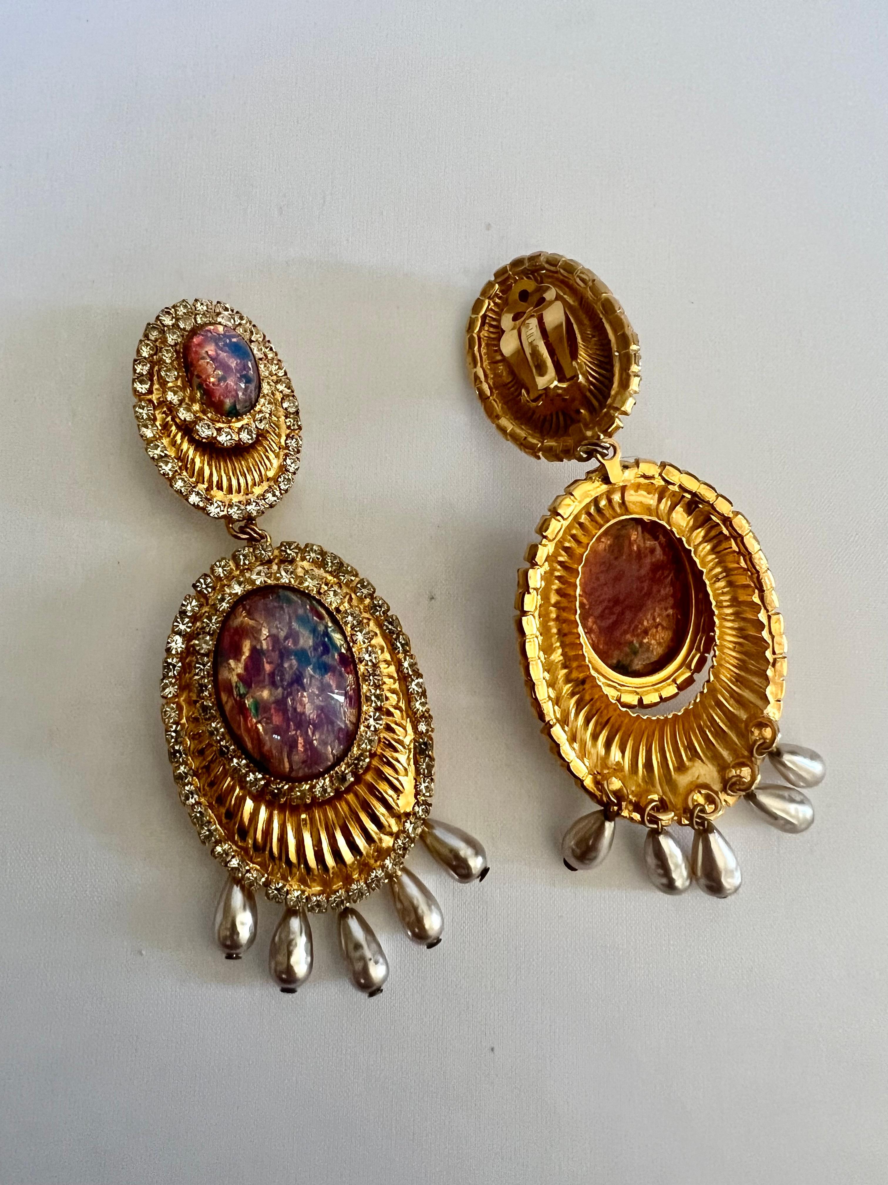 Vergoldete Vintage-Ohrringe aus Diamanten, Opal und Perlen von William de Lillo  im Zustand „Hervorragend“ im Angebot in Palm Springs, CA