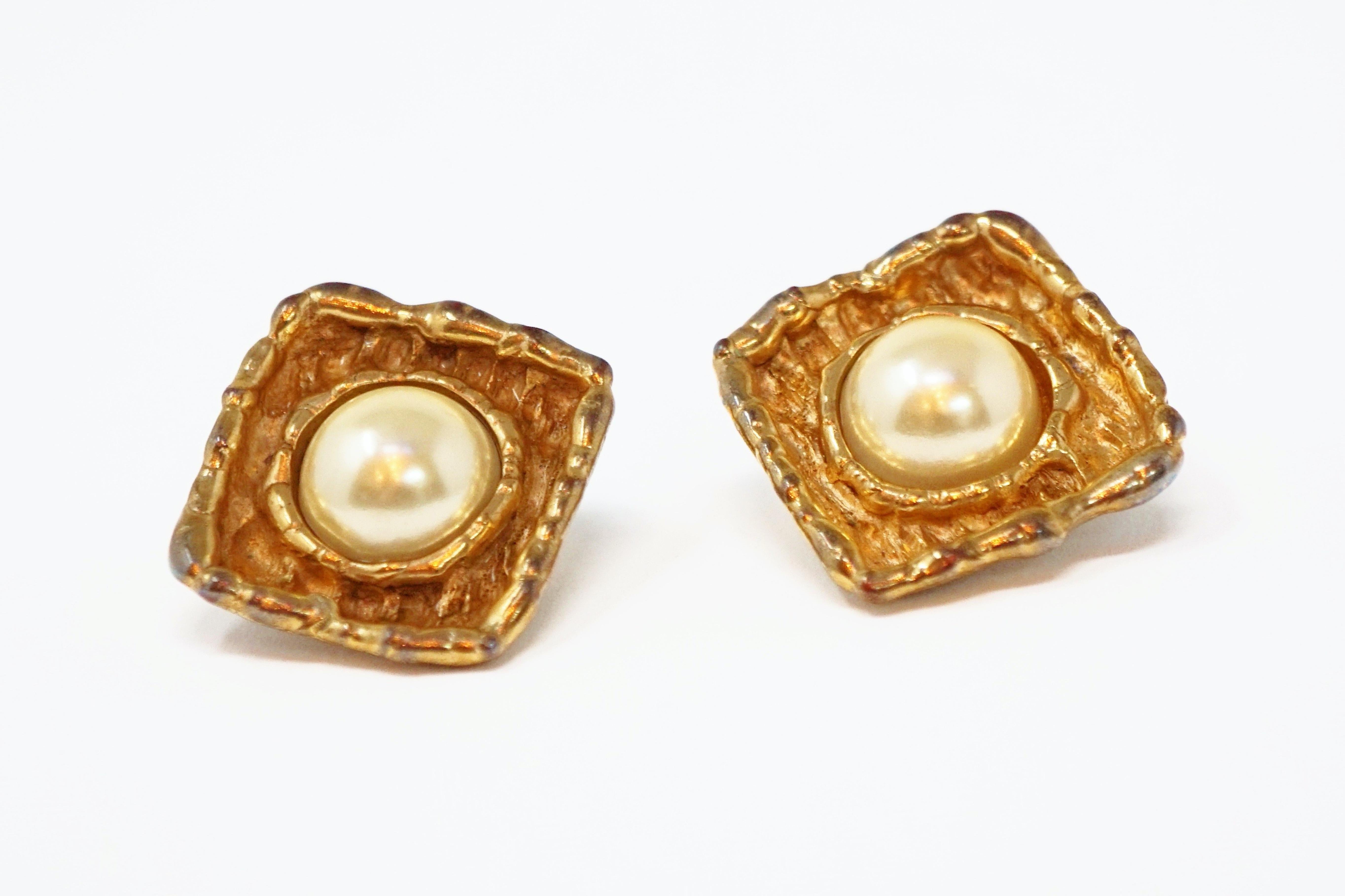 Modern Vintage Gilt & Faux Mabe Pearl Statement Earrings, In The Style of Chanel For Sale