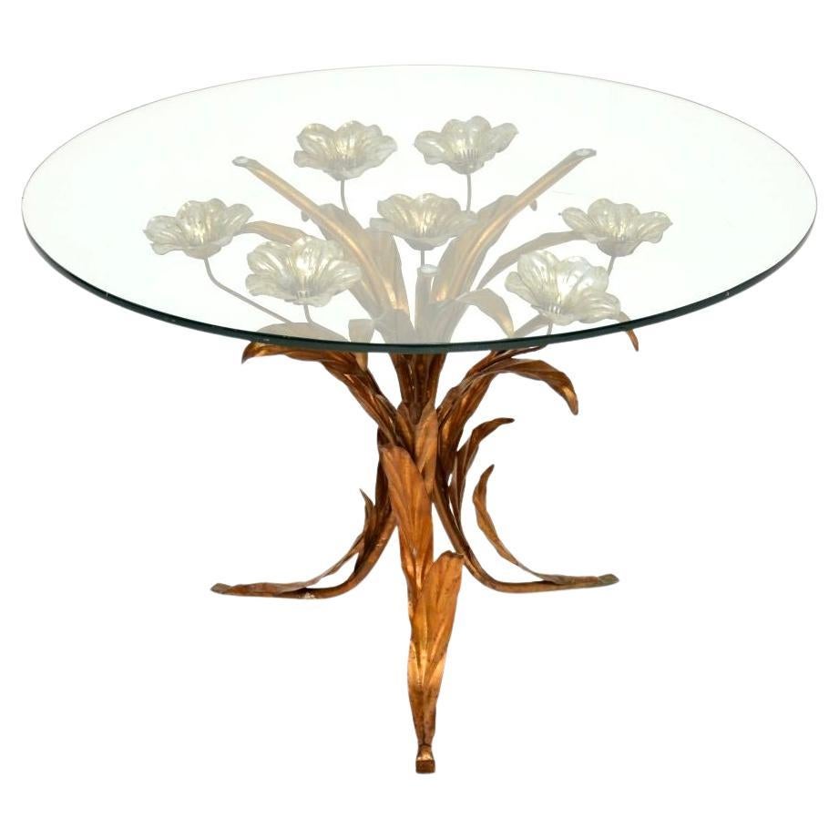 Table basse vintage en métal doré par Hans Kogl en vente