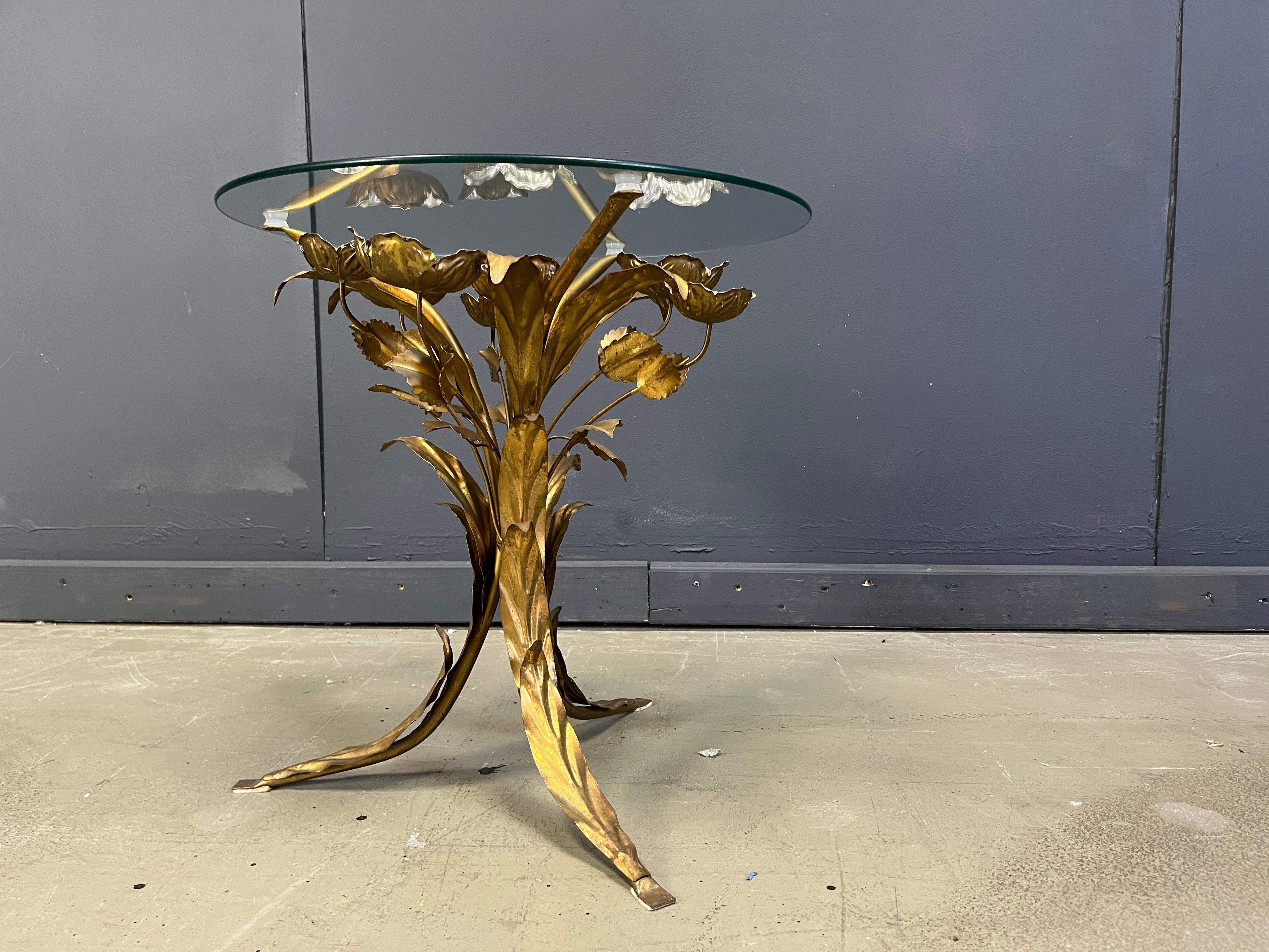 Vintage gilt metal flower side table, 1960s For Sale 2