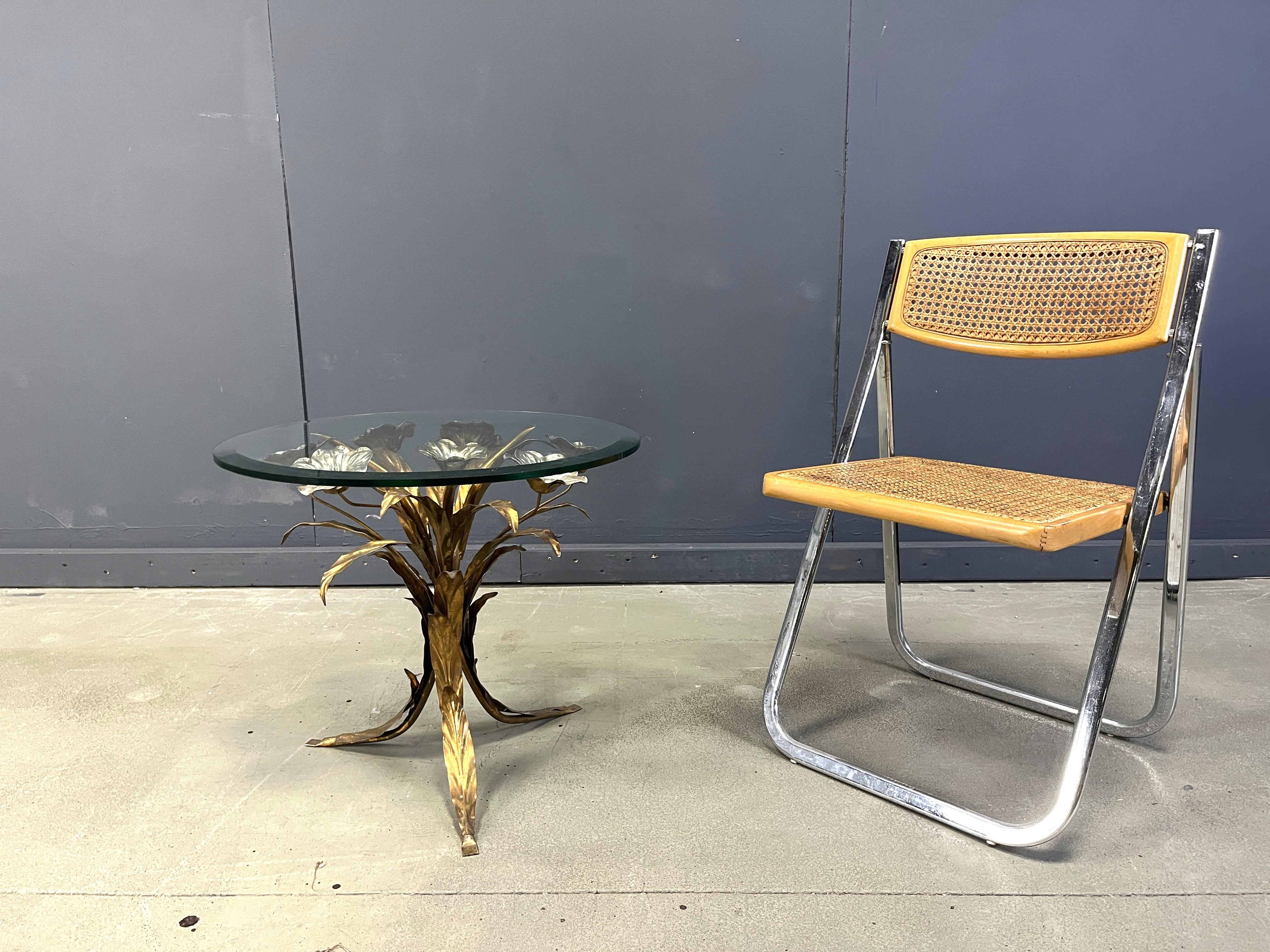 Hollywood Regency Vintage gilt metal flower side table, 1960s For Sale