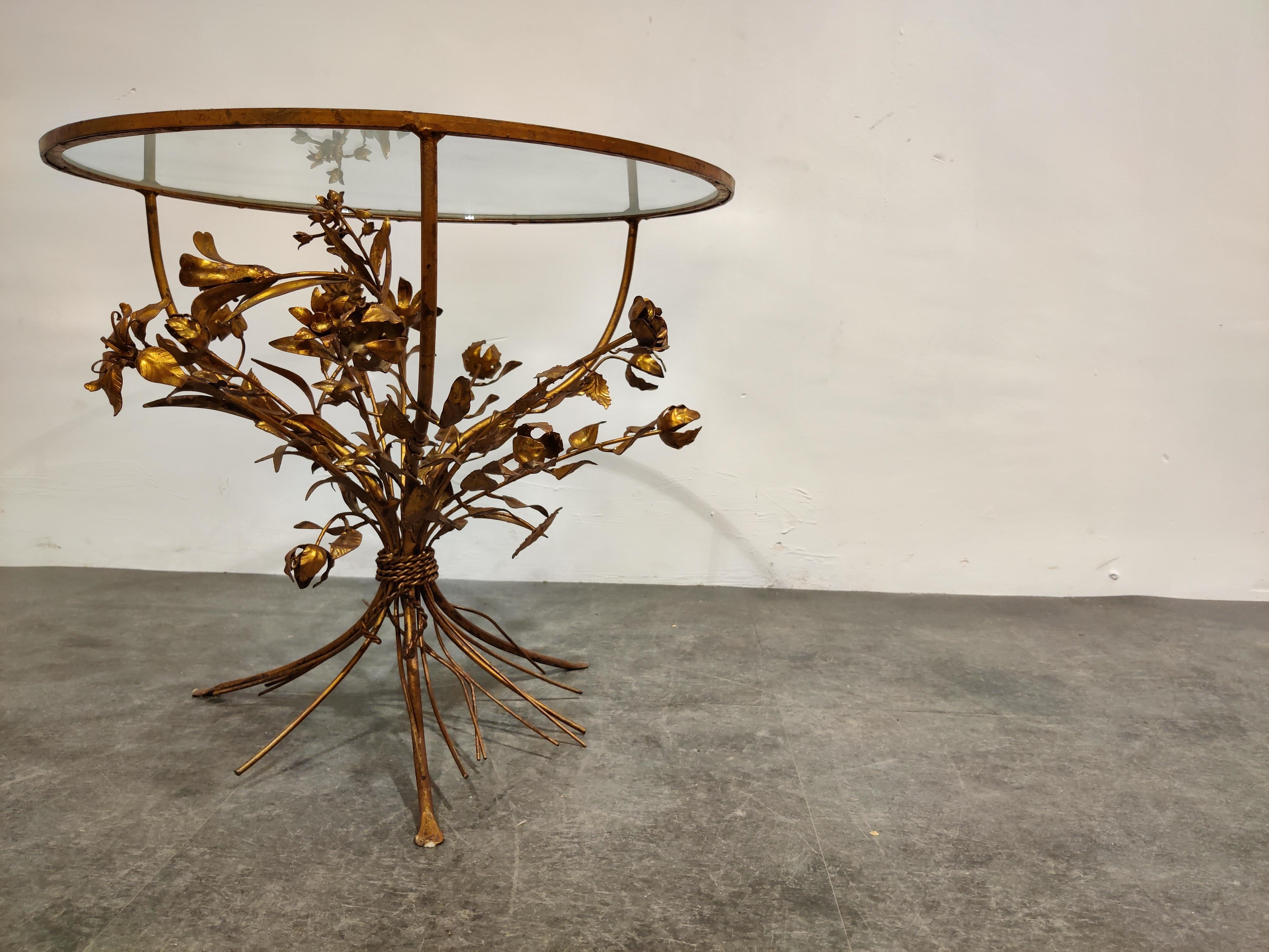 Hollywood Regency Vintage Gilt Metal Flower Side Table, Italy, 1960s