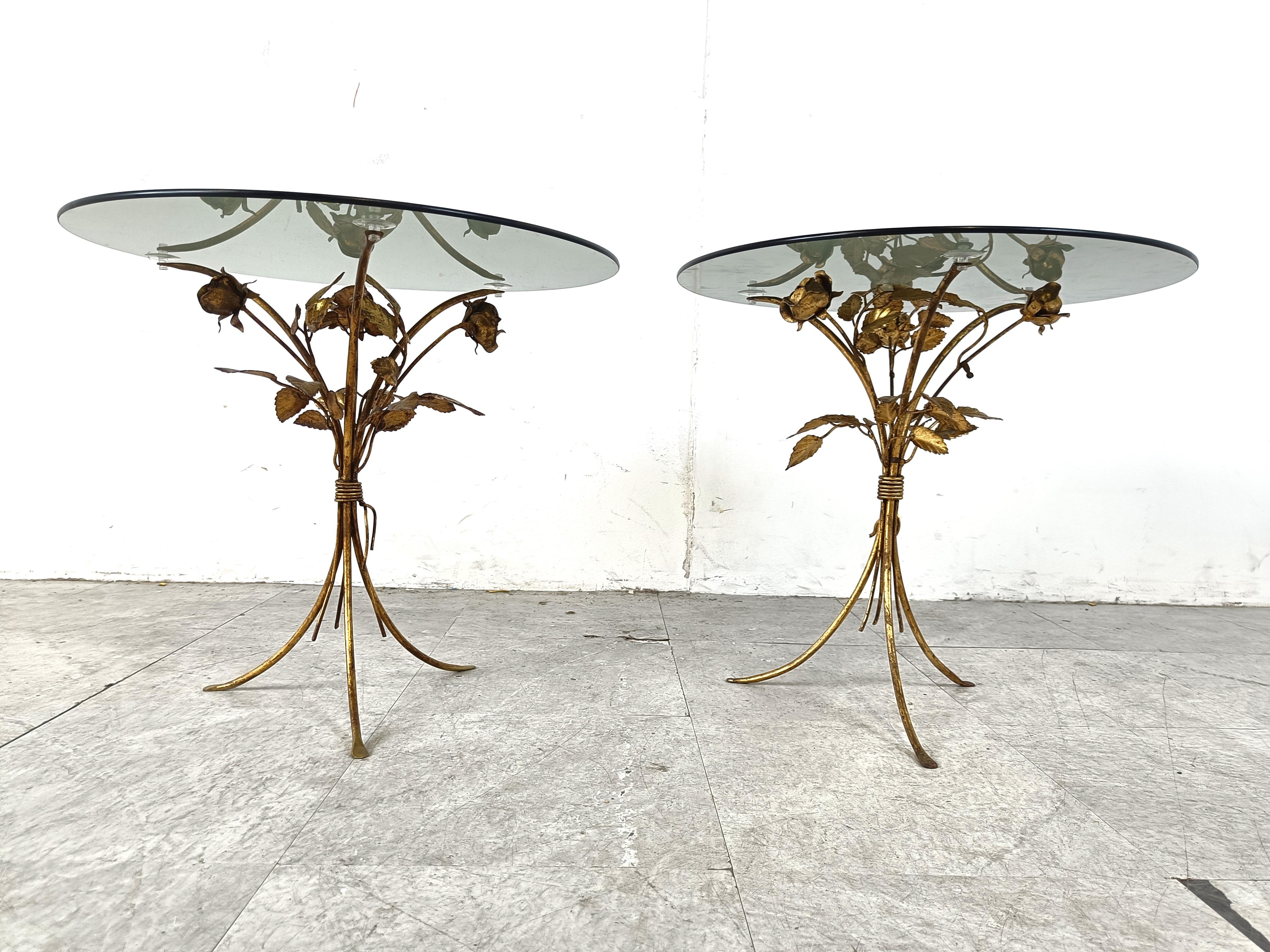 Vintage gilt metal flower side tables, 1960s - set of 2 In Good Condition In Leuven, Vlaams Gewest