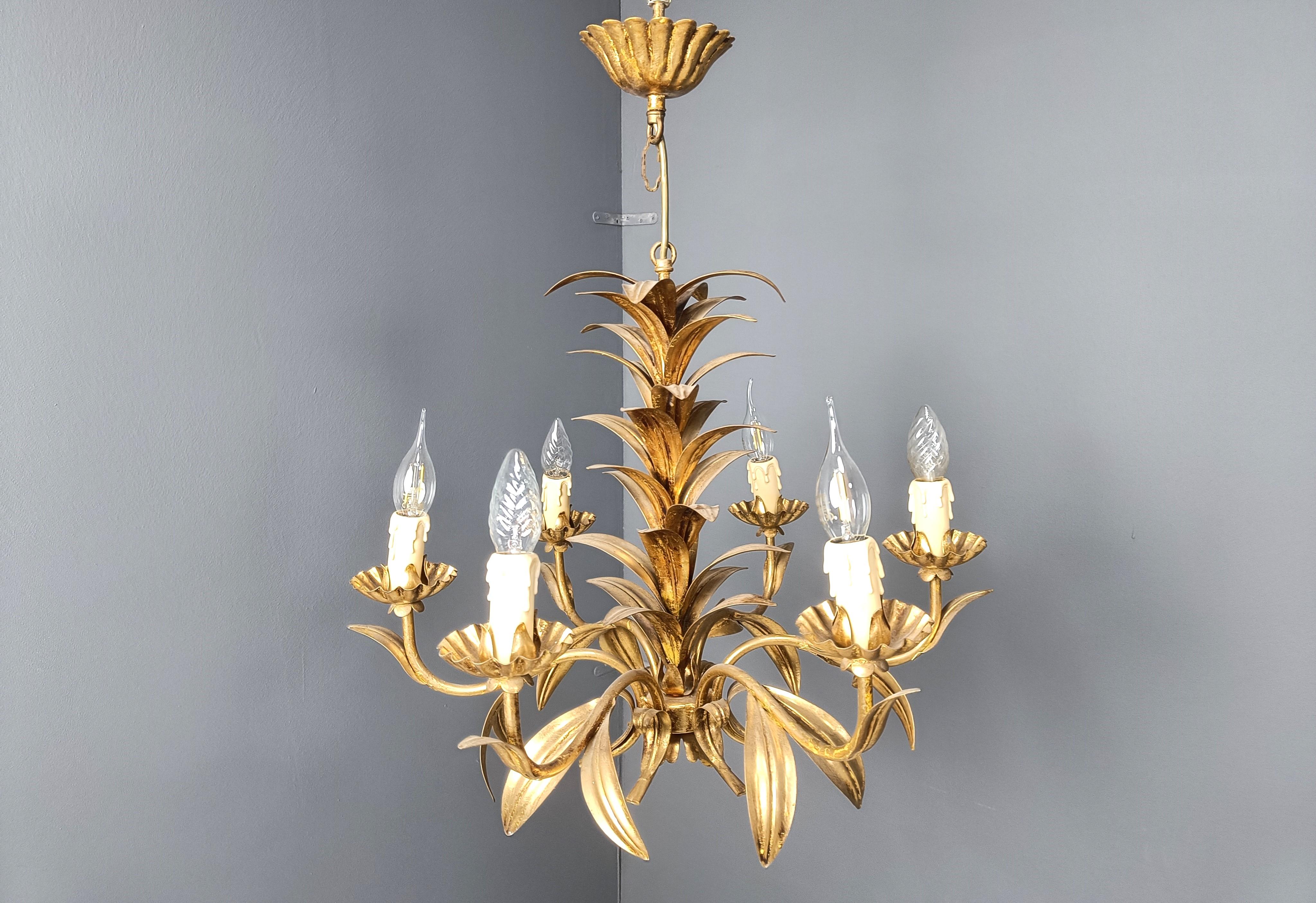 Hollywood Regency Vintage gilt metal pineapple leaf chandelier, 1960s For Sale